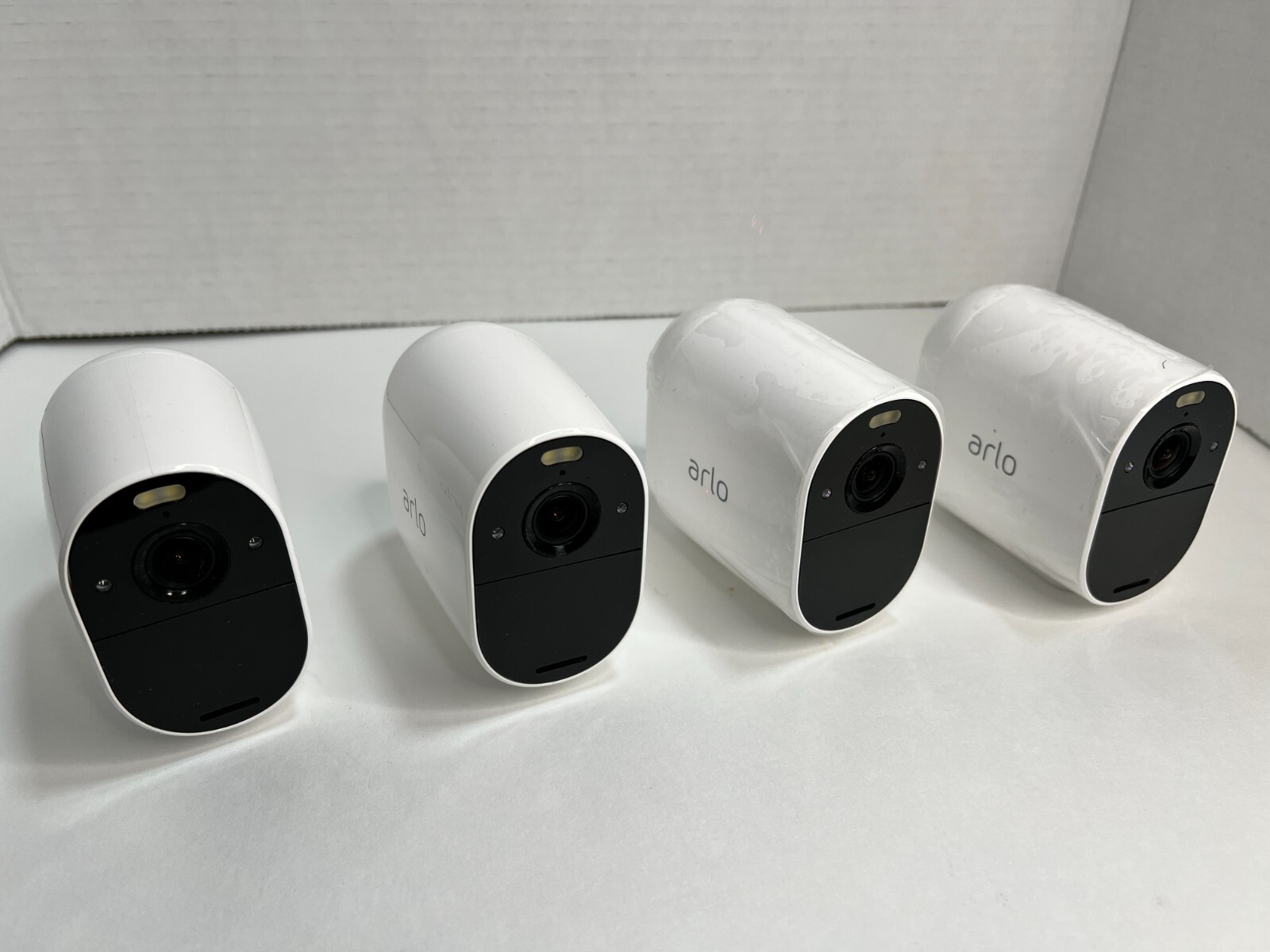 Arlo VMK2430-1SCNAS Wireless Security Camera