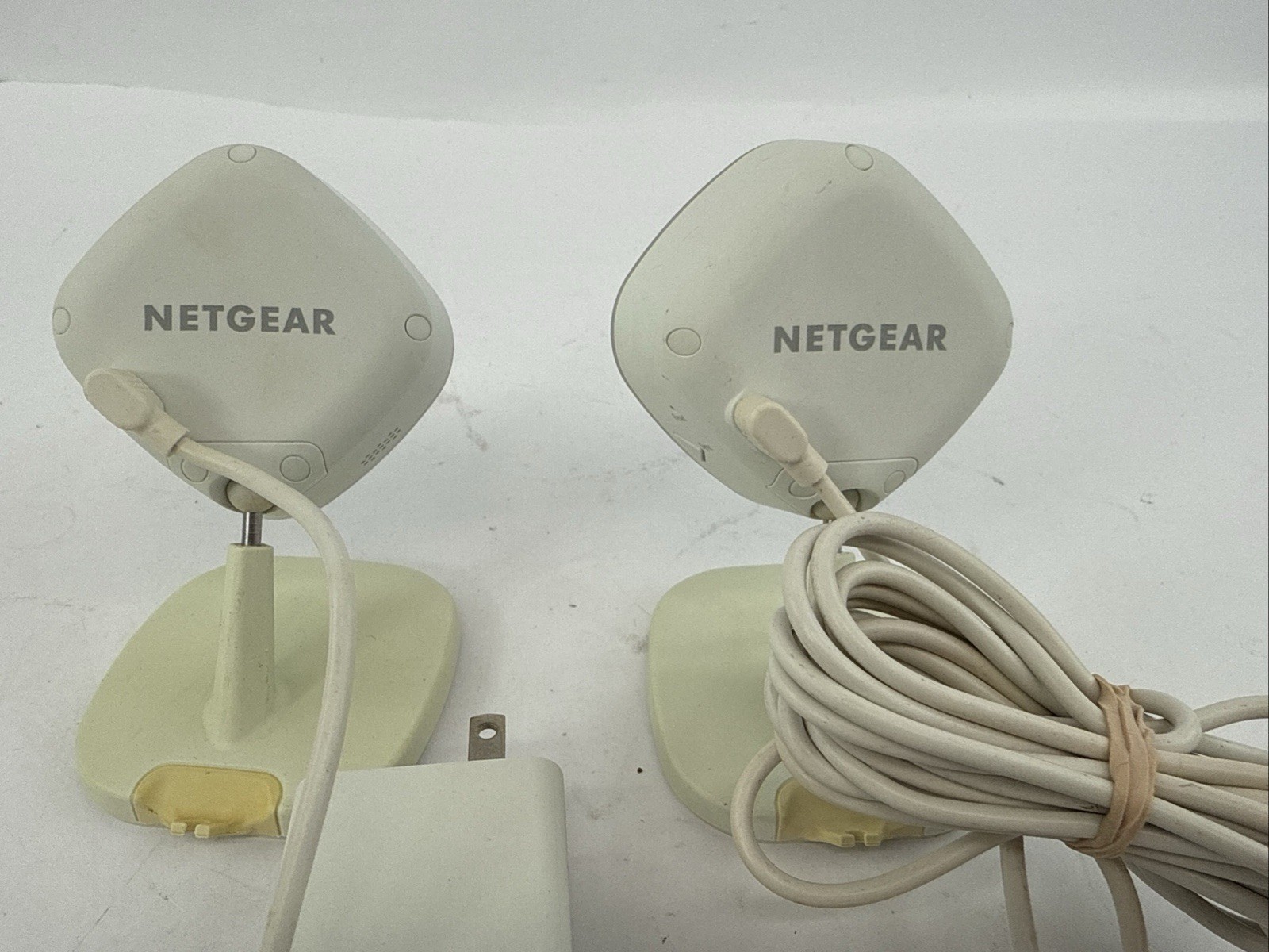 2 Netgear VMC3040 Indoor/Outdoor Security Camera Bundle w/VMB3000 Base Station