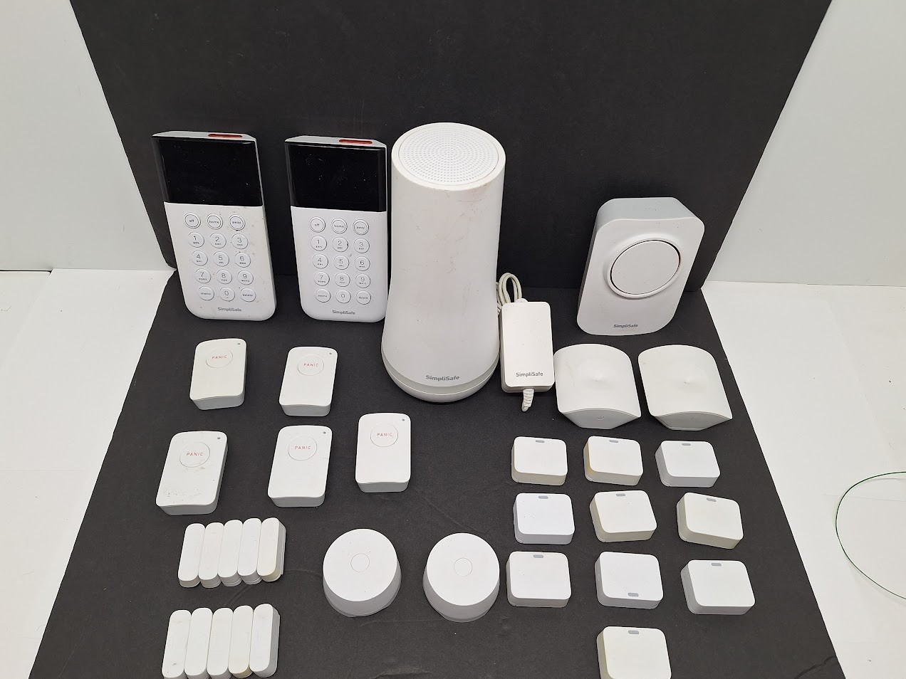 SimpliSafe Home Security System. Includes Base Station, 2 keypad and More