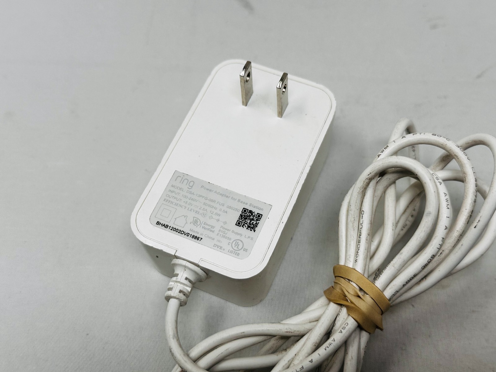 Ring Alarm Base Station 2nd Gen Z-Wave Plus Hub Model 4HB1U9-0EN0 w/ Power Adapt
