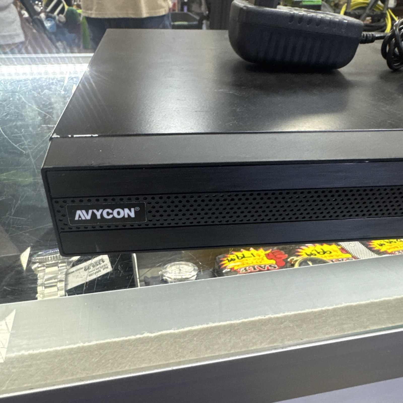 Avycon AVR-HT816A 1x WD40PURZ 4TB SATA HDD Video Surveillance DVR