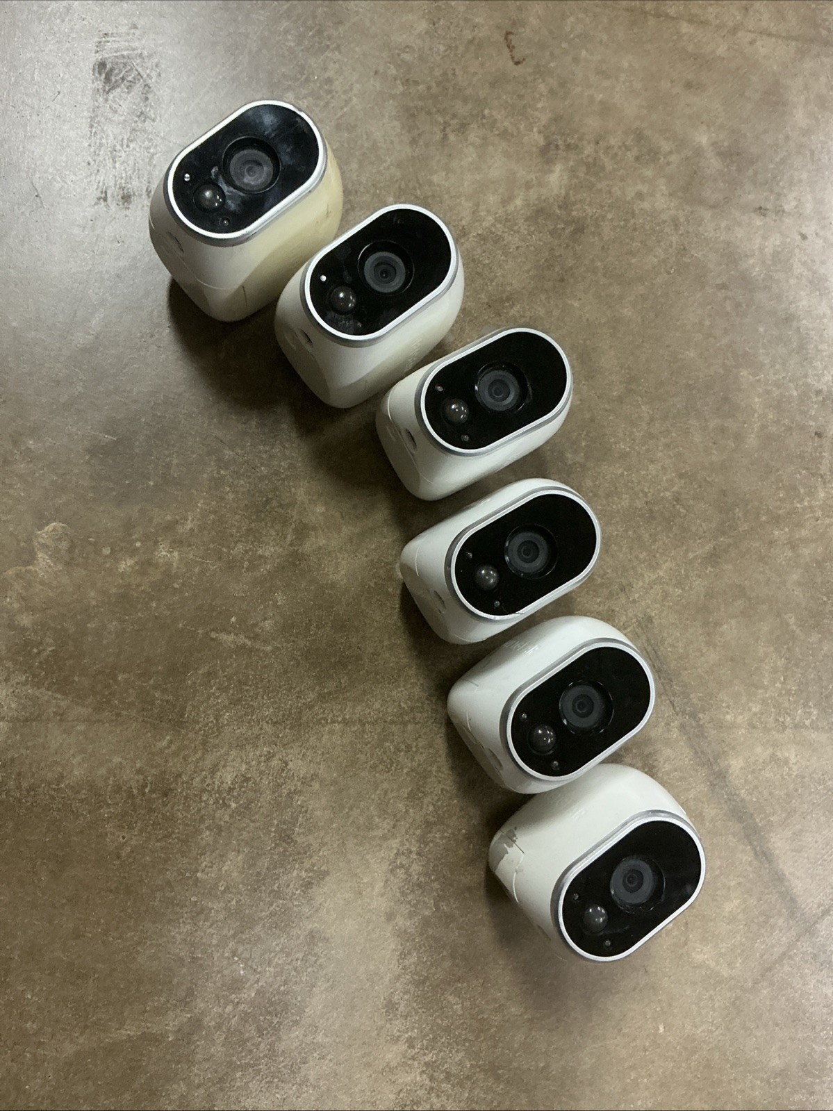 arlo vmc3030 Lot Of 6 Parts Only