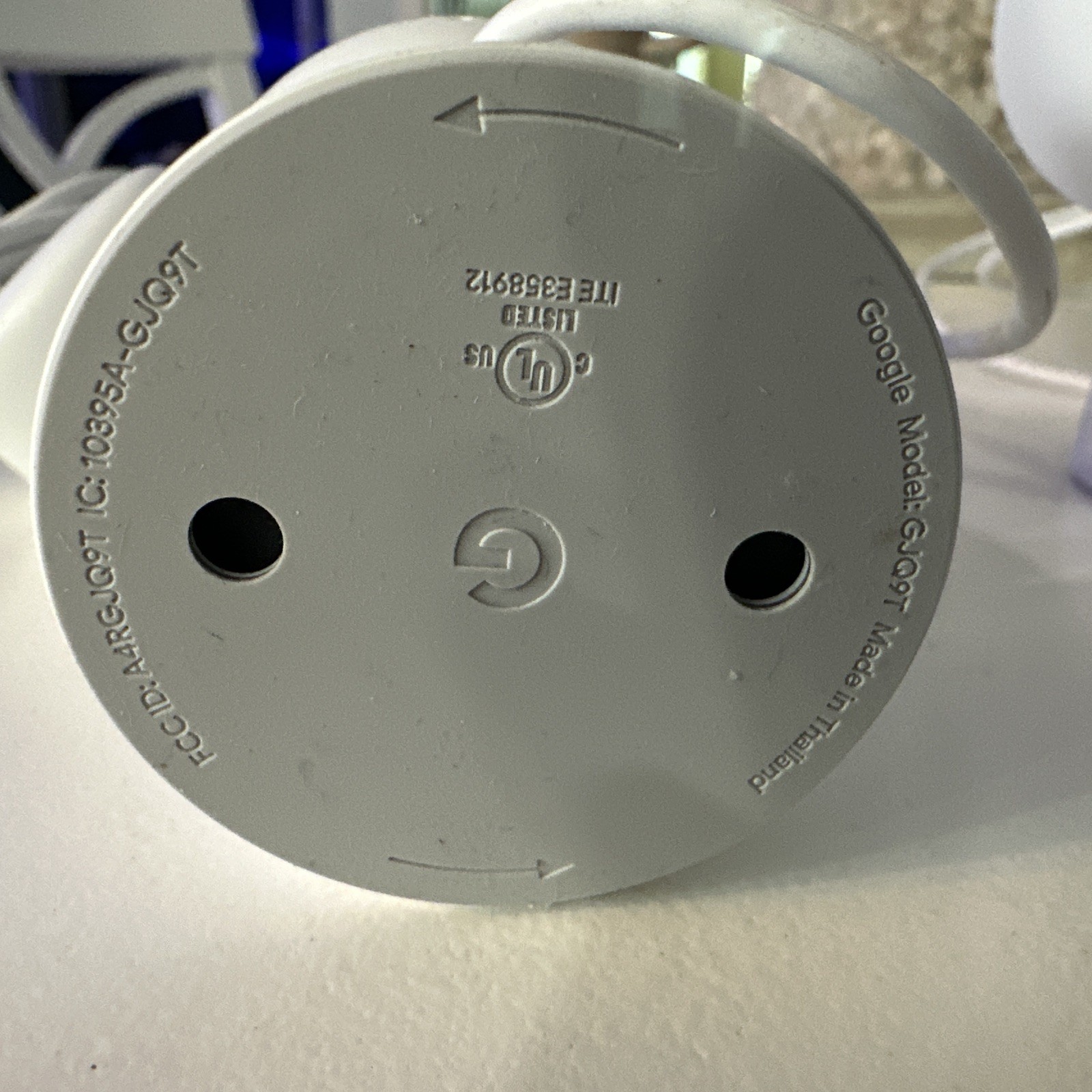 2 Google Nest Cams 2nd Gen GJQ9T White Snow