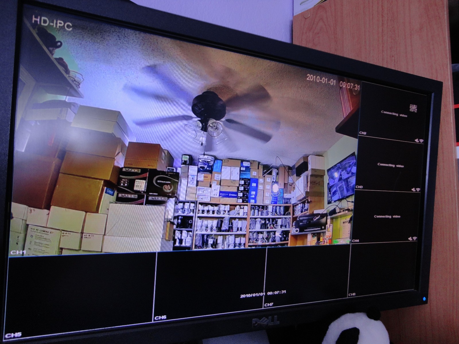 Anssipo 8 Channel / 4K Wireless NVR System w/ 4 Cameras & Installed 1TB HDD