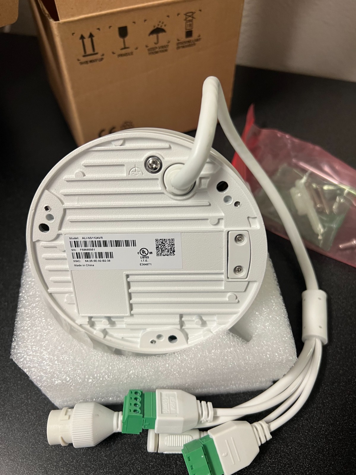 Alibi ALI-NS1124VR 4MP IP Wedge 30′ IR Starlight Dome Camera
