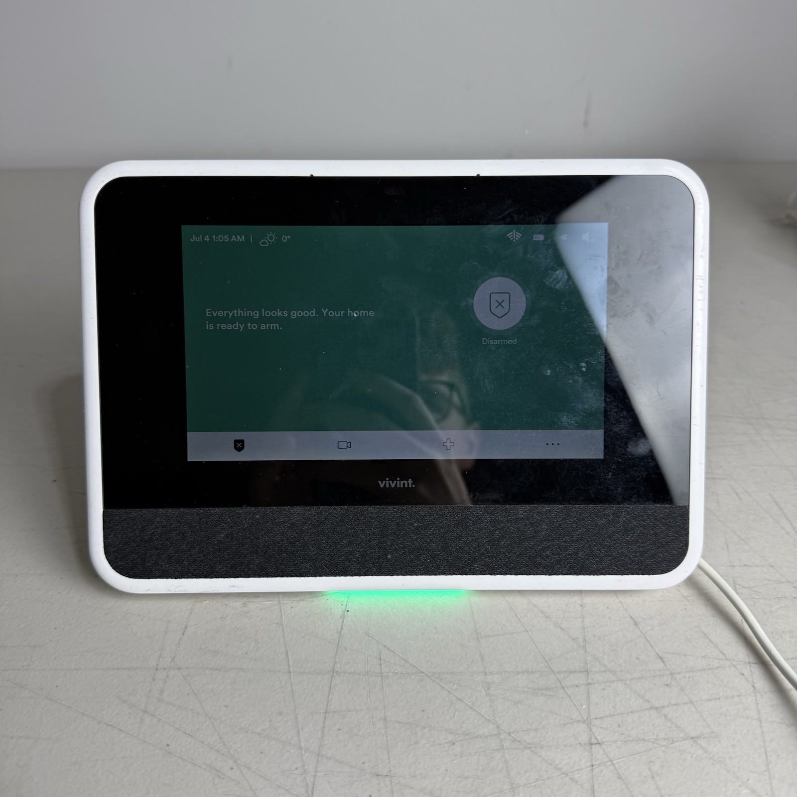 2025 Vivint Smart Home Sky Control Panel Smart Hub VS-SH2000-C00