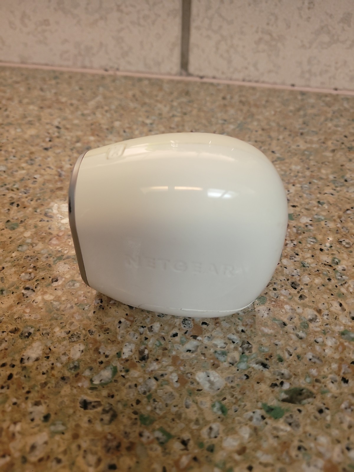 Arlo Single Wireless Indoor/Outdoor Security Cam VMC3030 *CAMERA ONLY* Tested
