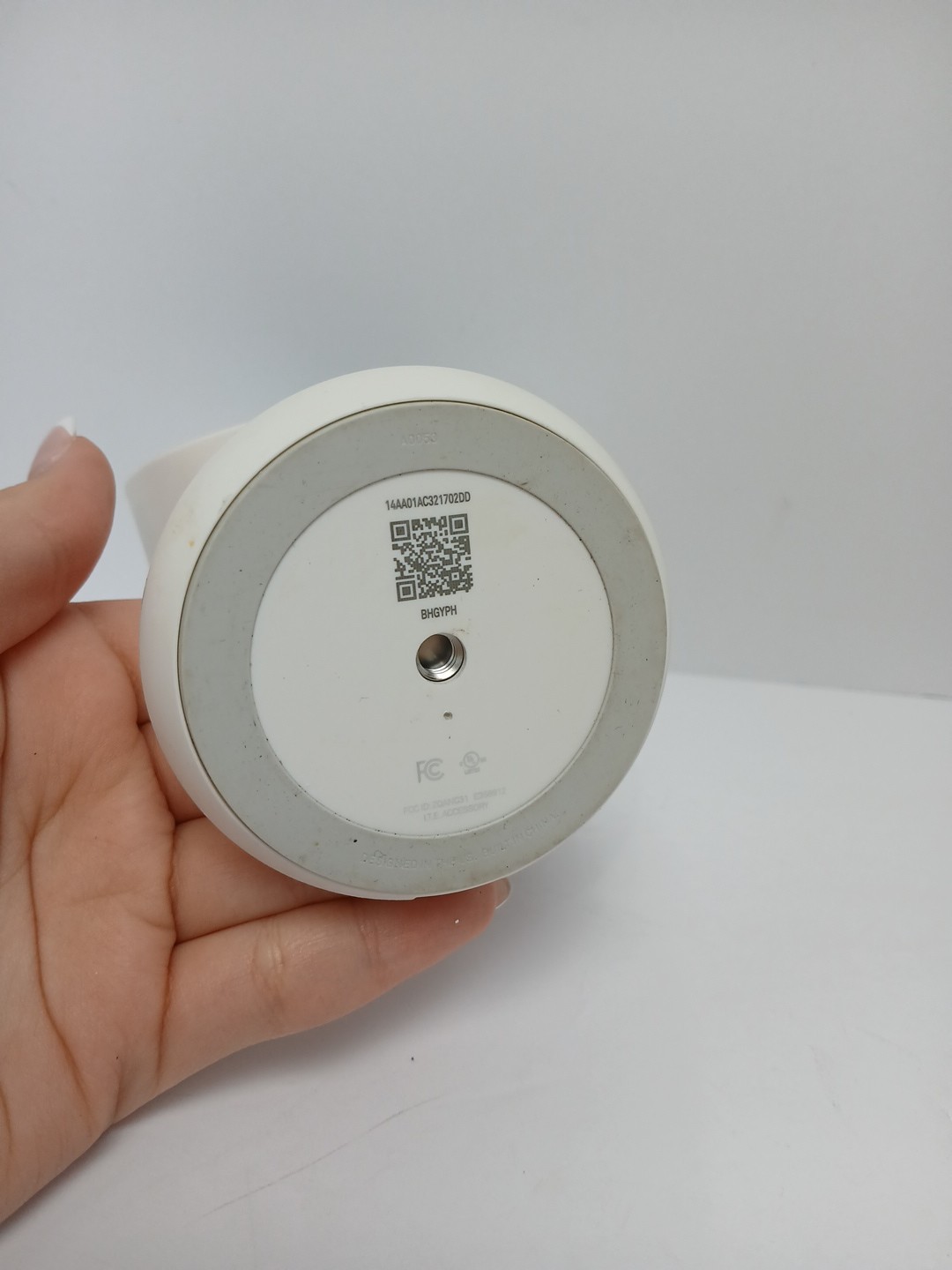 Google Nest Cam IQ Smart Indoor Security Camera White (NC3100-US) A0053 3 Piece