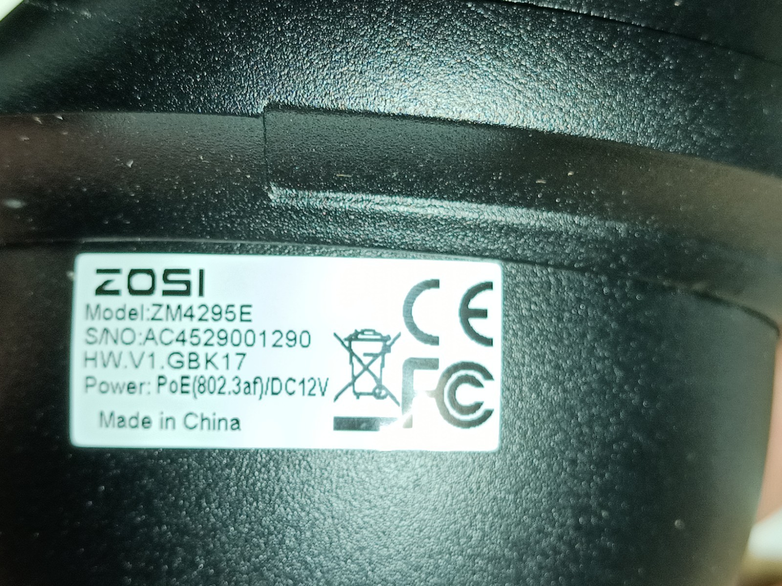 NIB Zosi 8HQ-4295B4-20-US POE 8 Chan (4)5MP Cameras With 4K NVR & Patch Cables