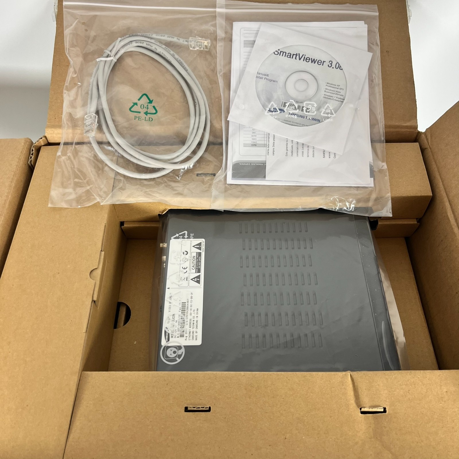 Samsung 4CH Real-Time DVR w/ 4 Hi-Res Cameras 1TB HDD #SDE-3003 New Open Box