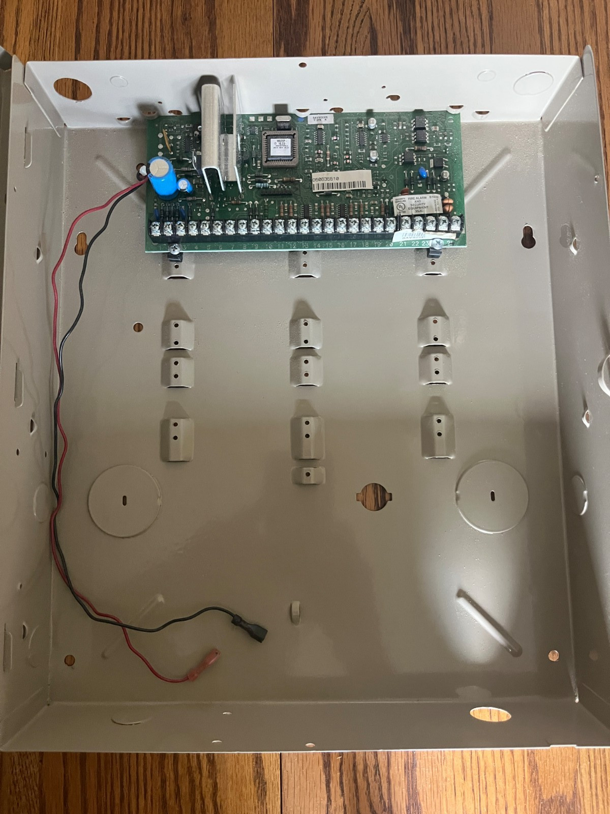 Ademco alarm system box, 2 keypads ,charger, and 6 glass break , parts only