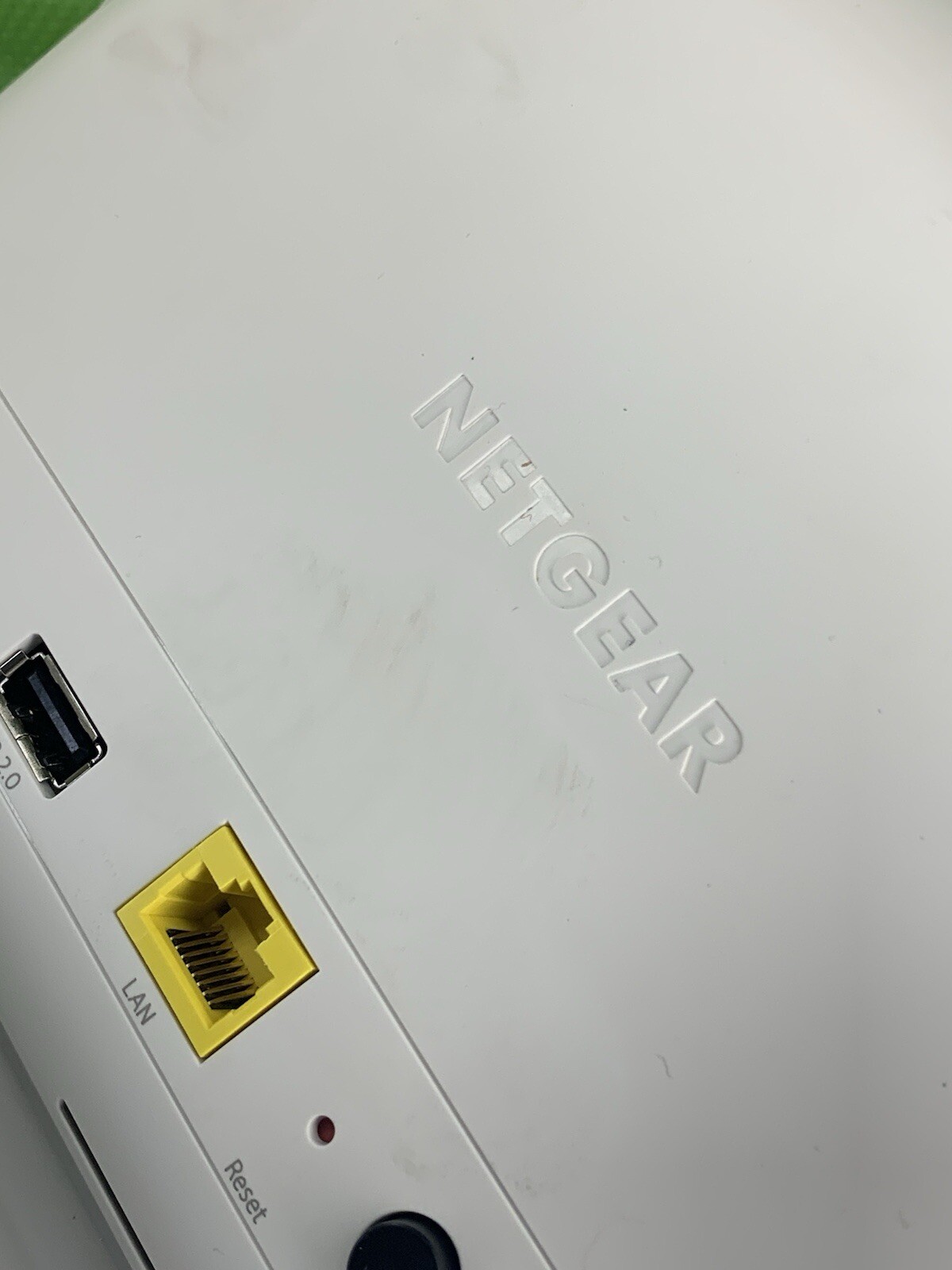 NETGEAR ARLO Base Station Wireless Wi-Fi VMB3000 Hub AND 3 VMC3030 Cameras