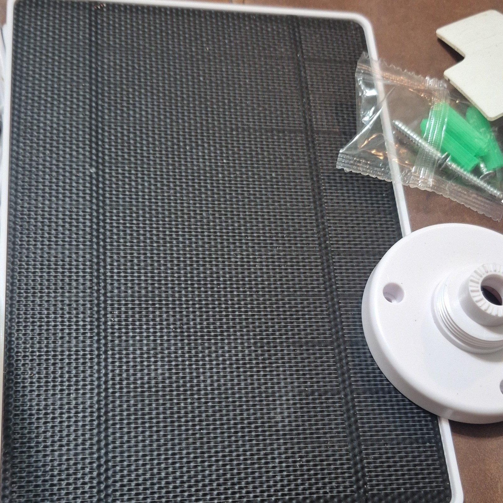 CQ40 Wireless Solar Security Camera Outdoor PTZ 1080P WiFi Battery Spotlight