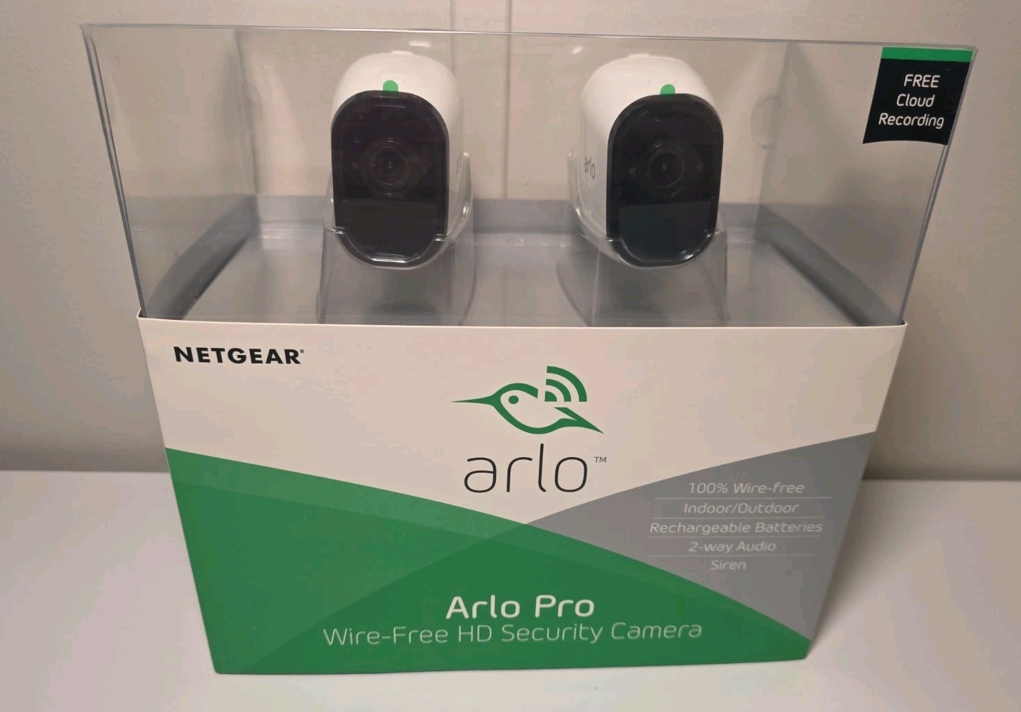 Arlo Pro 2 Wire-free HD Security Cameras. Model #VMS4230 NEW