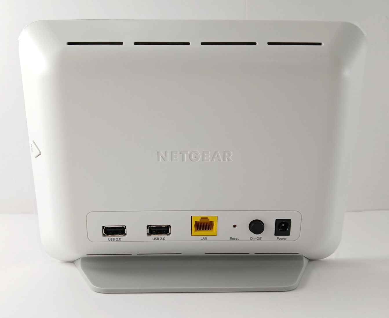 Netgear ARLO Wireless HD Smart Security System With (3) Cameras VMS3430 New!