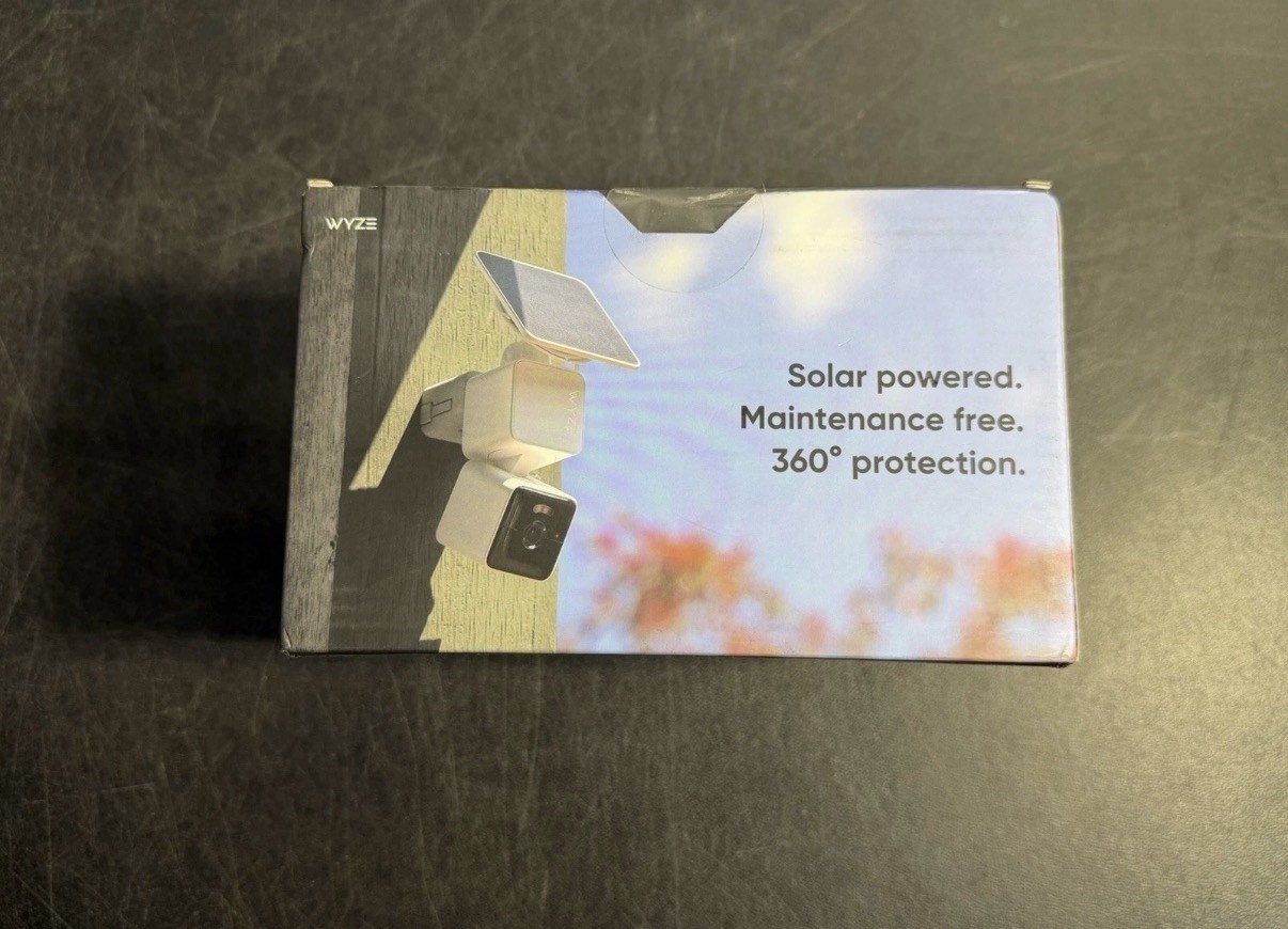 Wyze Solar Cam Pan 2K Wi-Fi Solar/Battery Pan/Tilt Color Night Vision – New