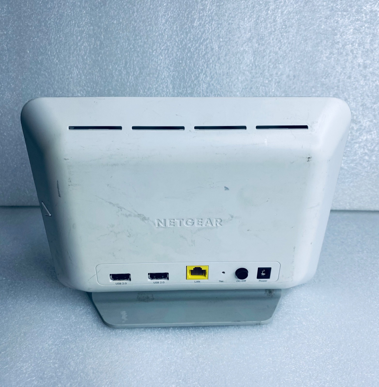 netgear Arlo VMB3000 Smart Home Base Station, White, Parts Or Repair – (READ)