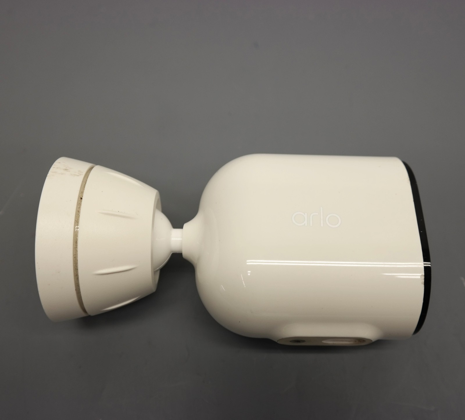 Arlo Pro 5S VMC4060P 2K Indoor/Outdoor Wire Free Spotlight Security Camera
