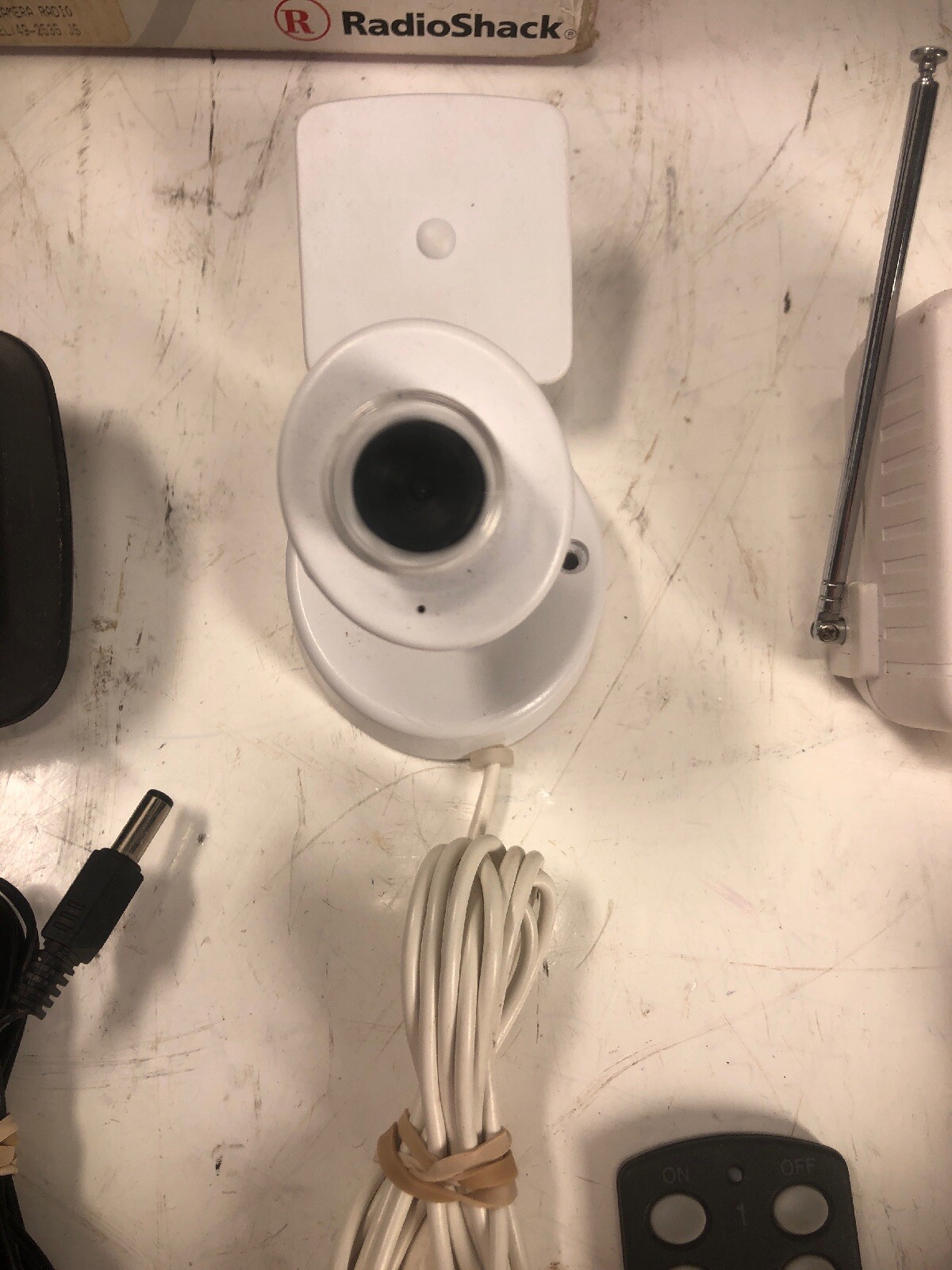 Radio Shack Wireless Observation Security System with Add-on Camera 49-2535