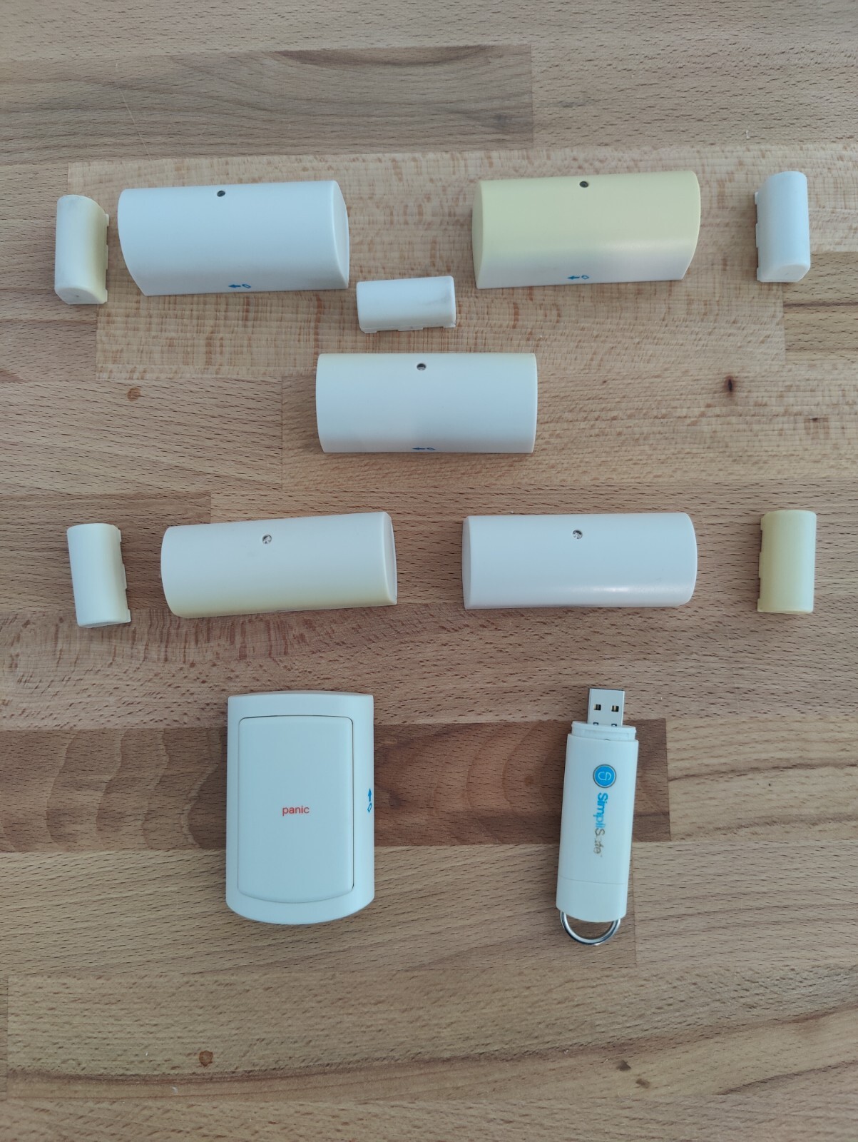SimpliSafe Security System (Multiple Items, See Description and Photos)