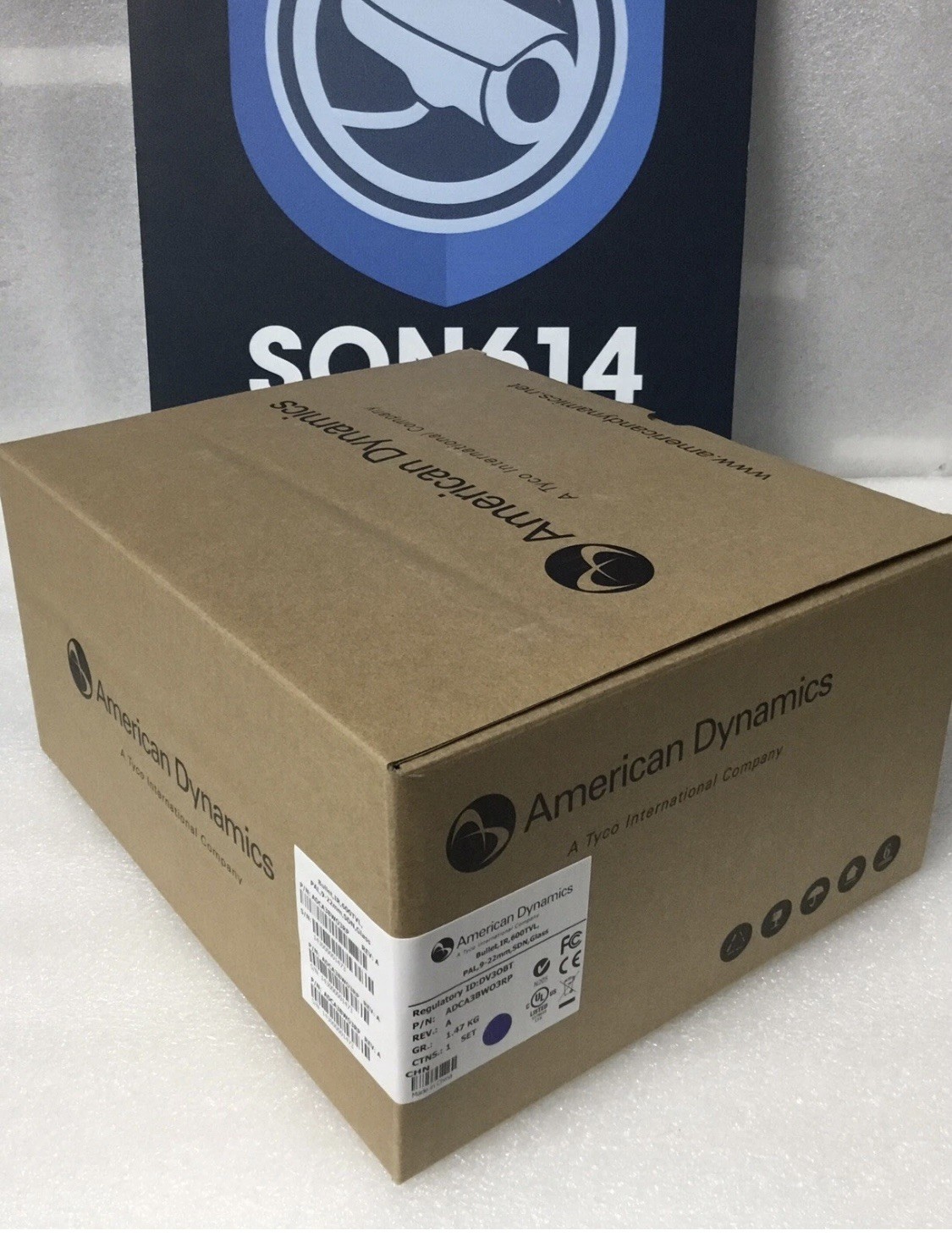 Security Color Camera W/600TVL 9-22mm PAL LEDs 100ft Day/Night VandalProof NEW!