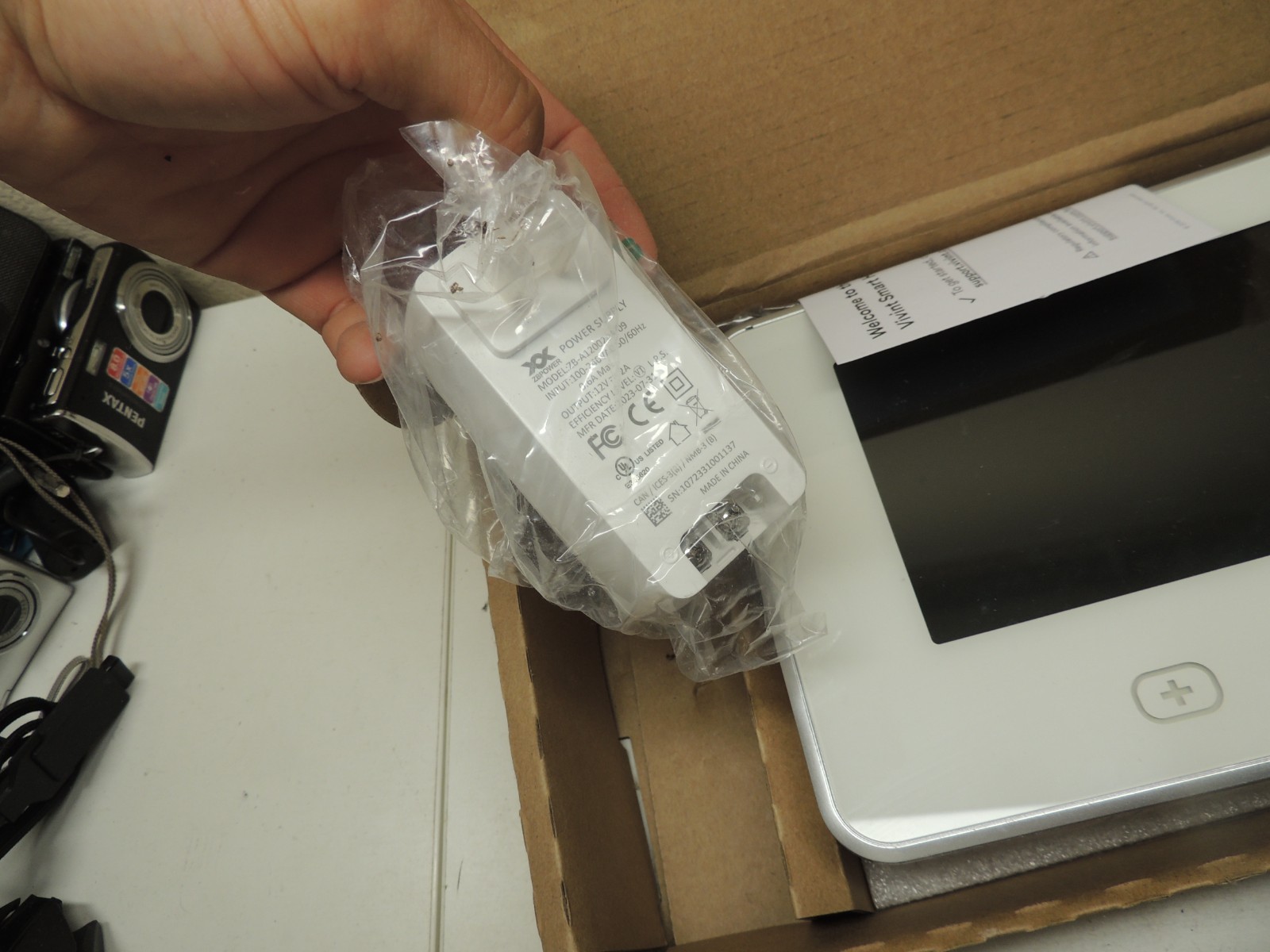 Vivint SkyControl 2.0 Master Control Panel V-MP2-345 Panel Open box