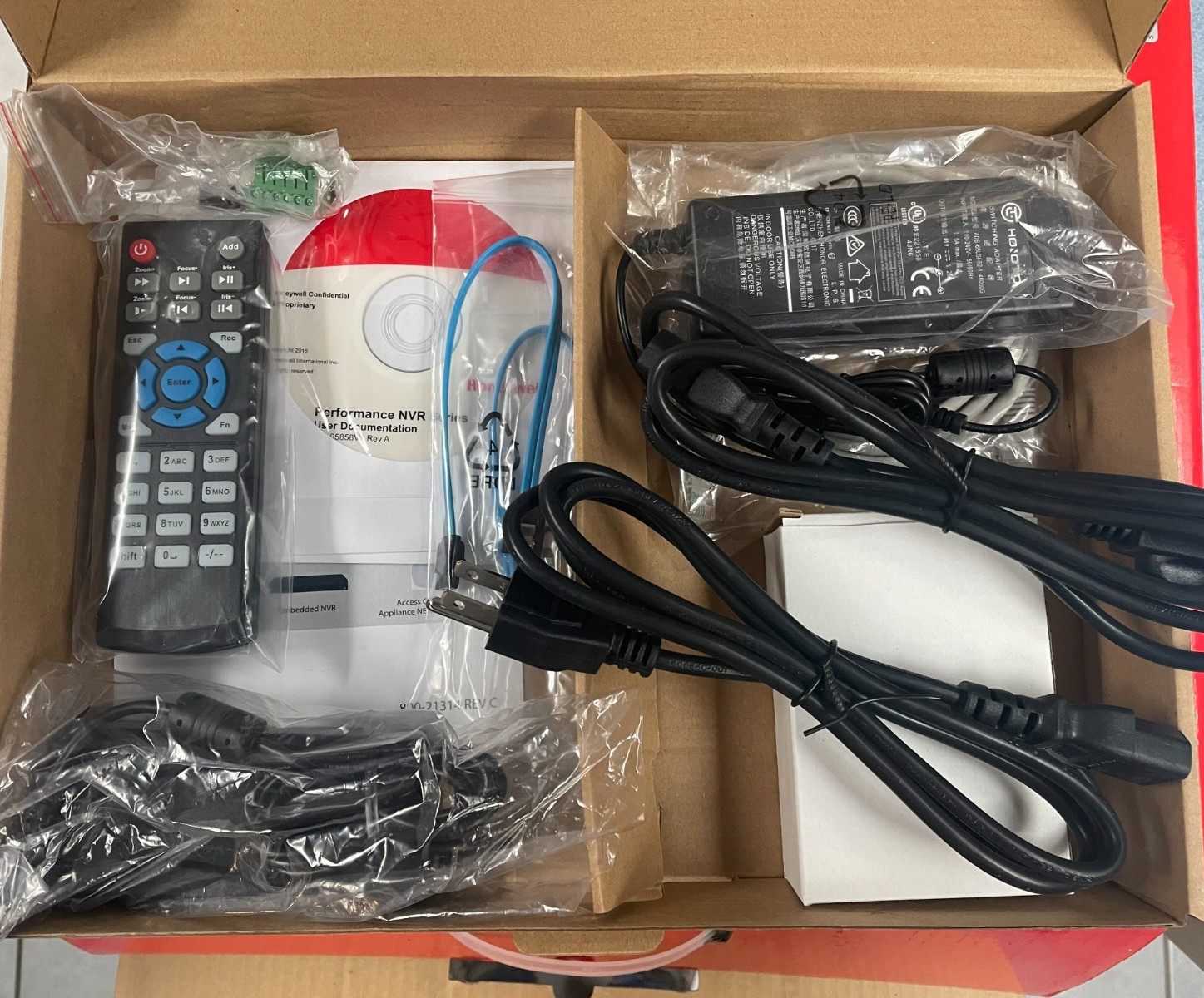 Honeywell HEN04122 Performance Series IP Embedded 4-CH NVR 2TB NEW IN OPEN BOX!