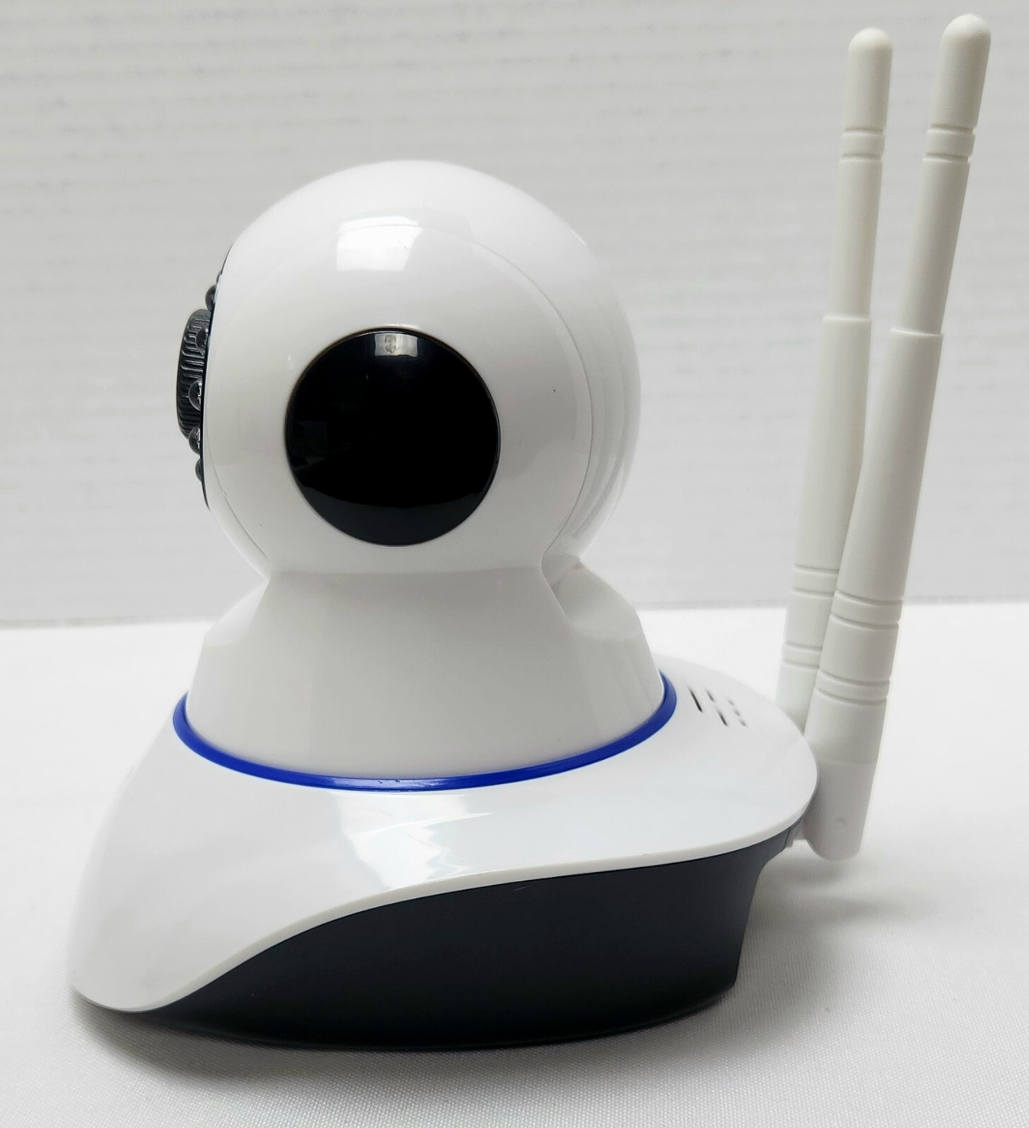 Indoor Wireless WiFi HD IP Camera Pan/Tilt MotionDetect App Control Video Camera
