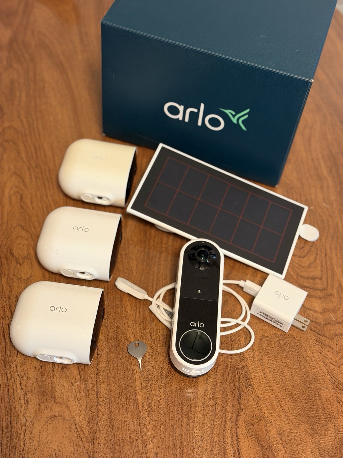 Arlo Pro 4 -3 Cam Bundle -1 Doorbell, 3 Cameras, 7 Mounts, + 1 Solar Panel