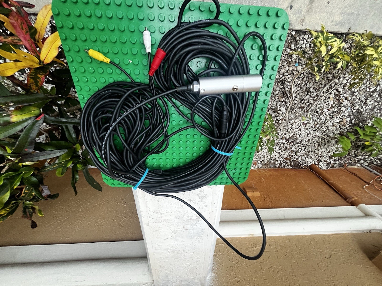 Waterproof Under Water Camera Shown In Pictures