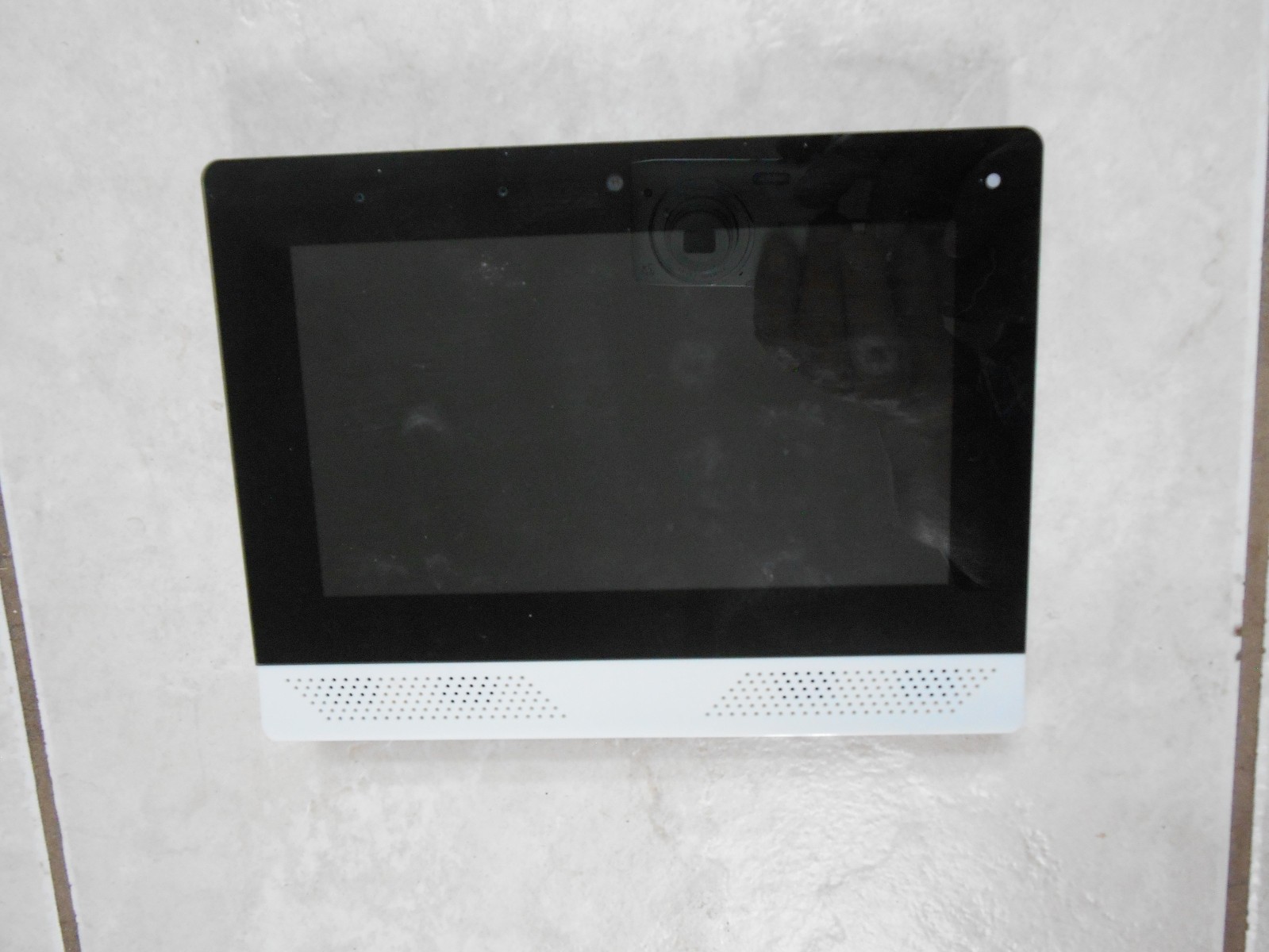 2GIG EDGE 7″ Touchscreen Security Control Panel (2GIG-EDG-NA-VA) Untested +Bonus