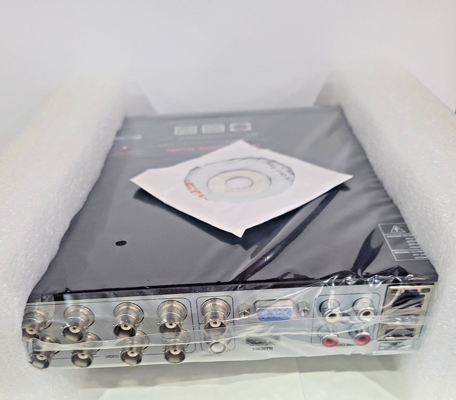? ZOSI 8CH Security Camera System DVR – 8 Cameras New In Open Box ?