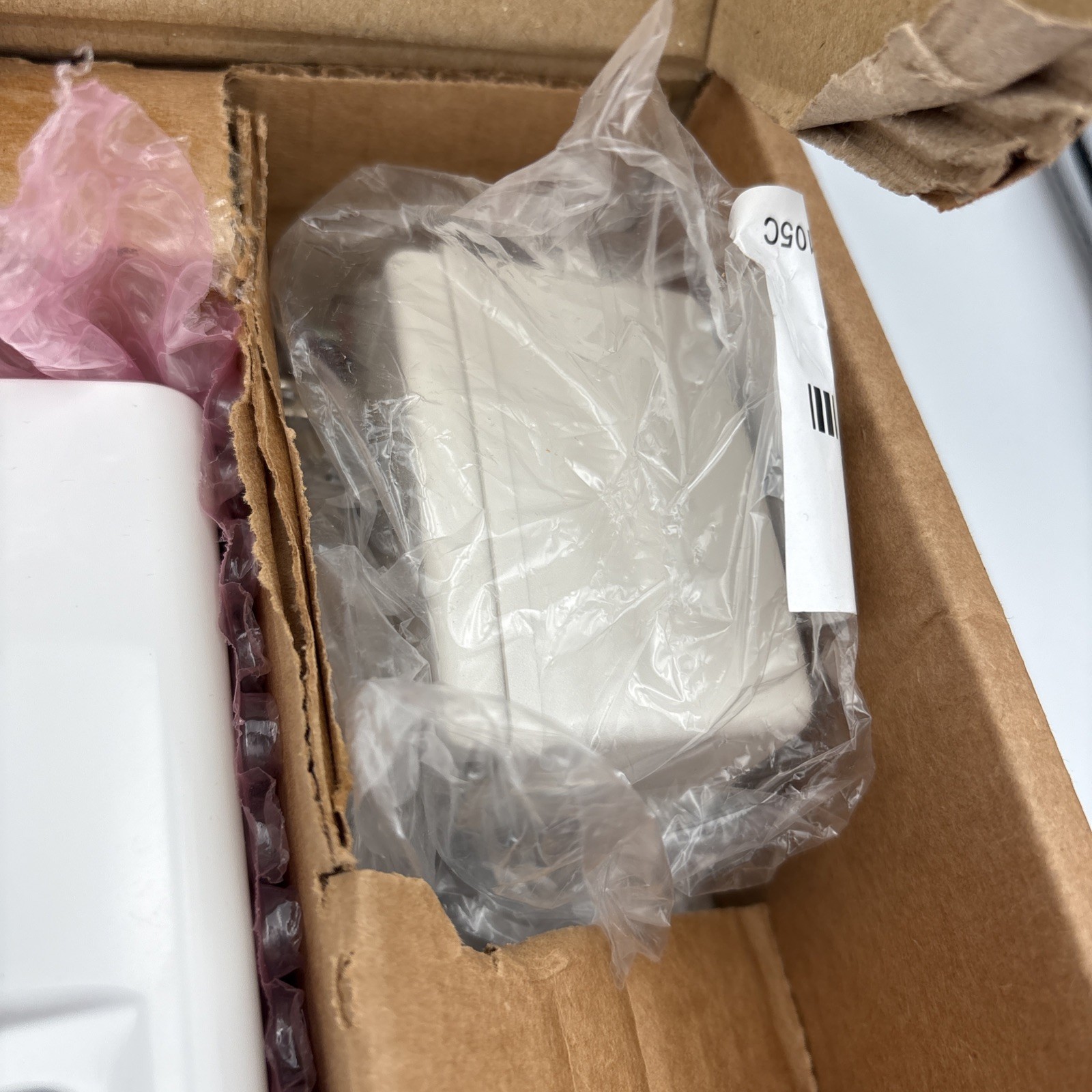 GE Simon Interlogix XT 600-1054-95R-SUM4 Home Security Unit With Battery