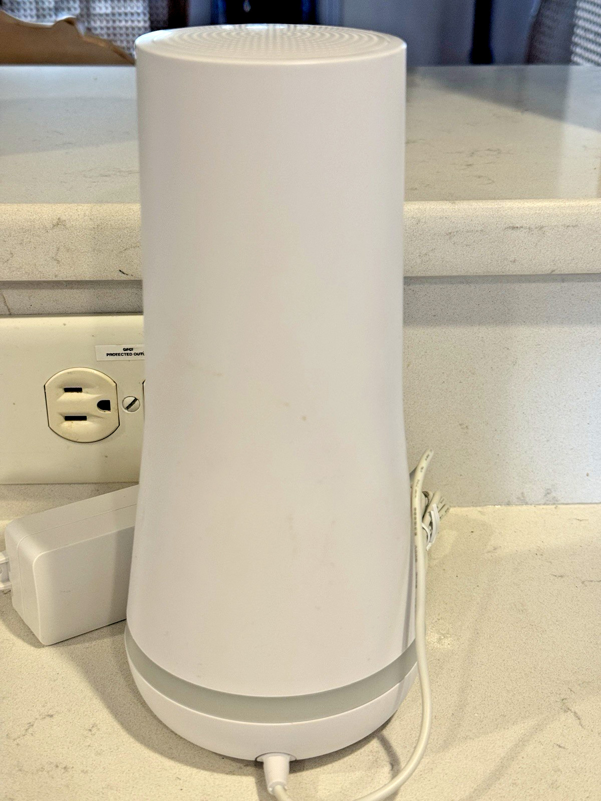 SimpliSafe SSBS3 Home Security Base Station w/AC Adaptor/Key Fob/Panic Button