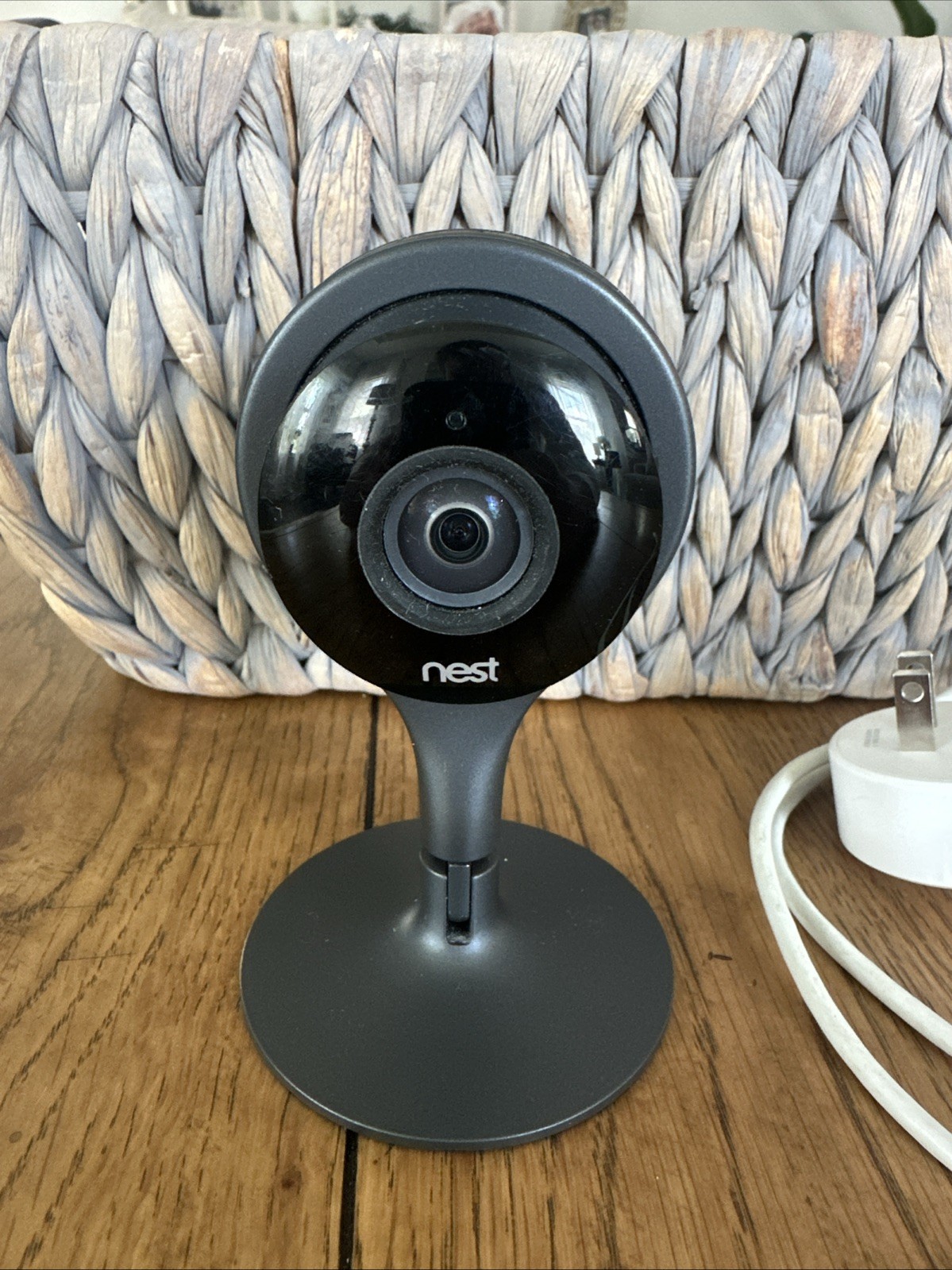 Google Nest Cam Indoor Security Camera 1st Gen with Magnetic Stand A0005 TESTED