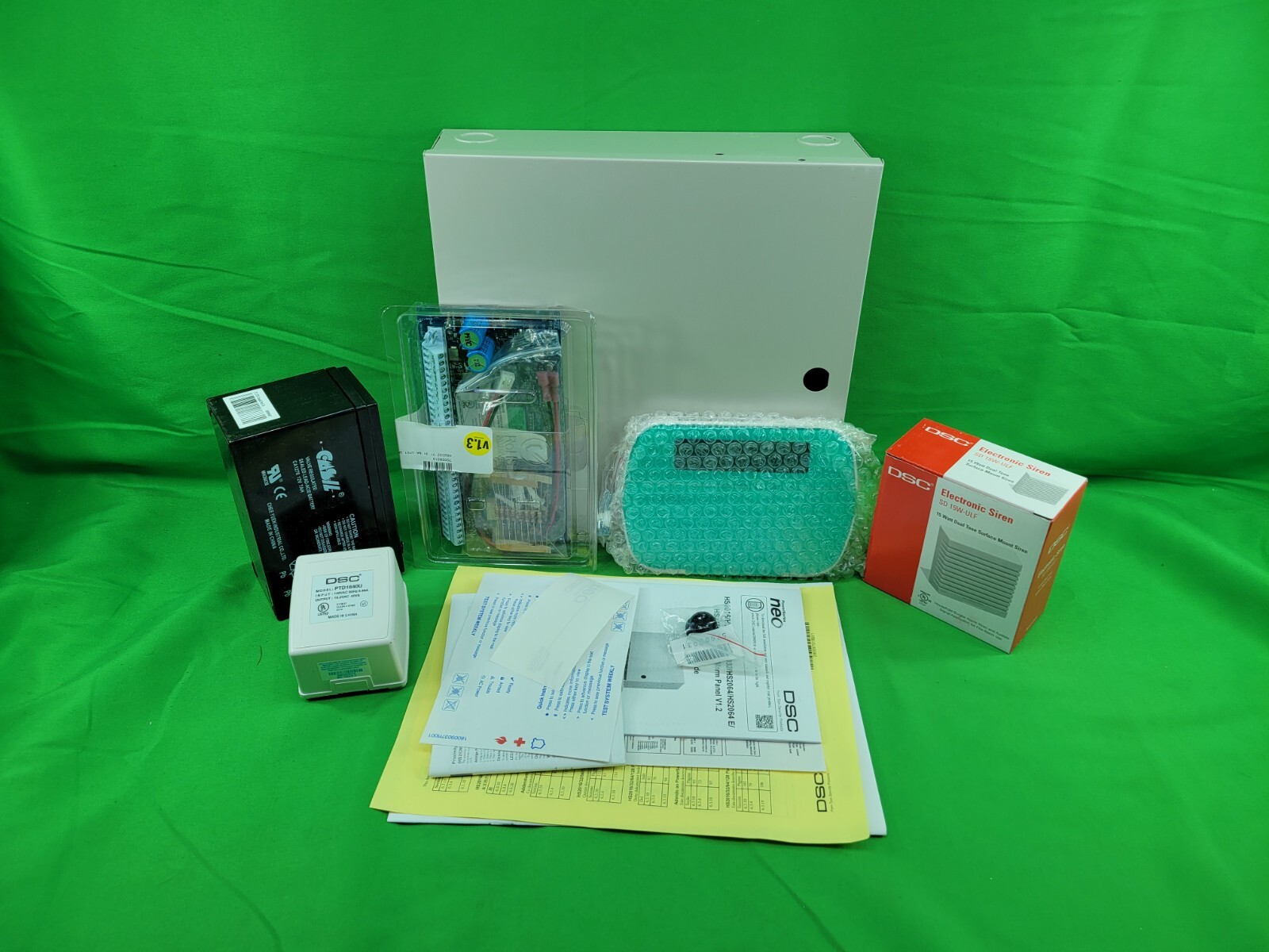 DSC HS32-51CP01 PowerSeries Wireless Alarm System Kit