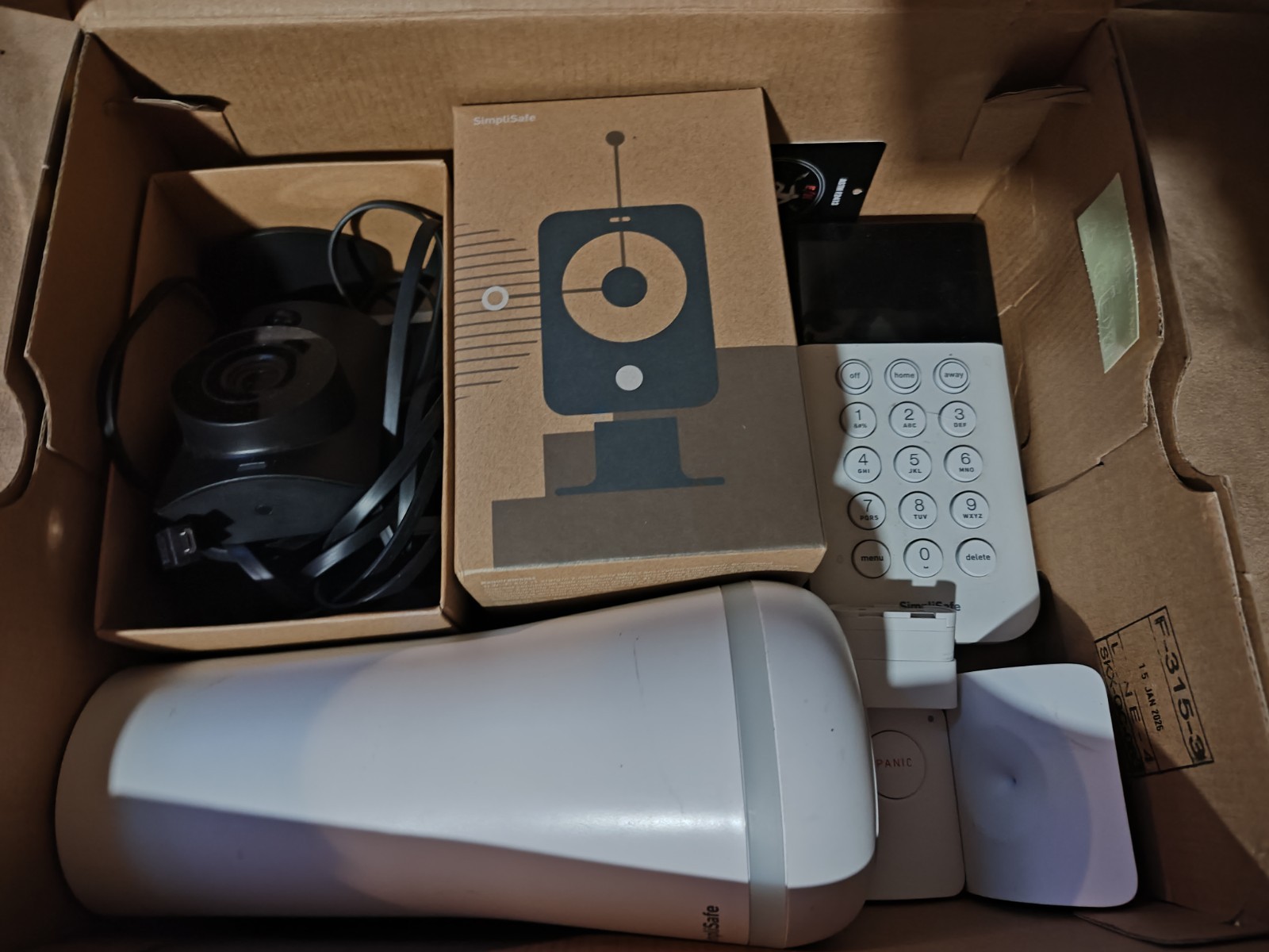 SimpliSafe Lot – 2 SimpliCam SSCM1 Cams Tested Working – And Some FREE SS Extras