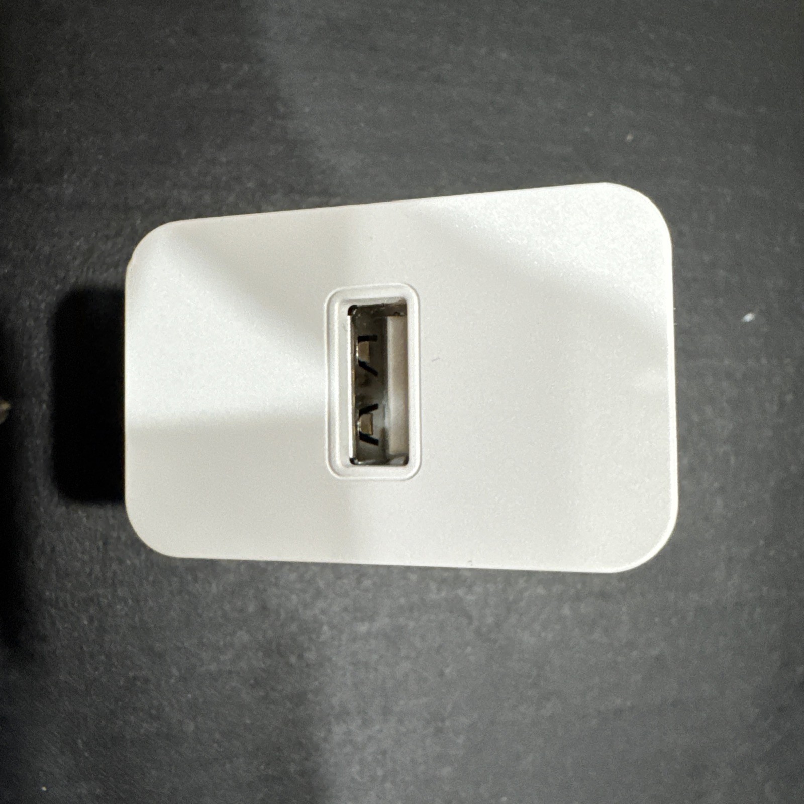Arlo charging adapter for Arlo PRO 2, Arlo Essential Series and Arlo Light