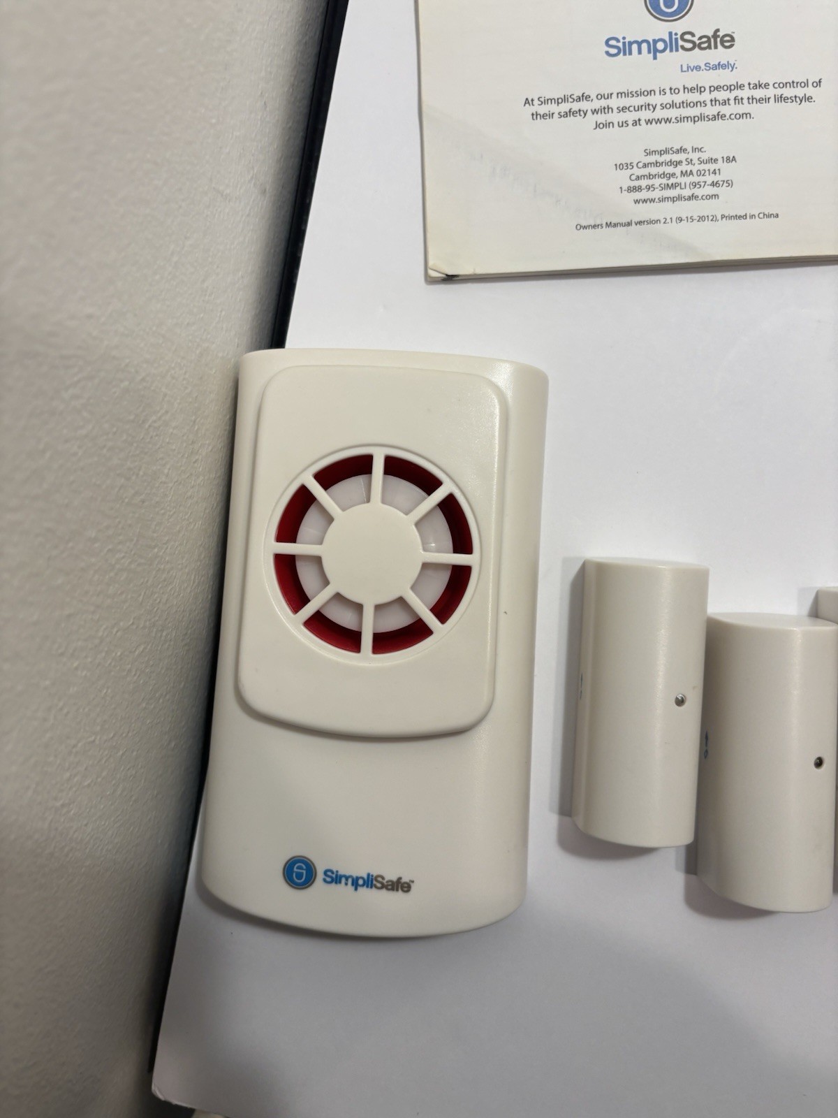 SimpliSafe Wireless 1st Generation Home Security Alarm System Bundle