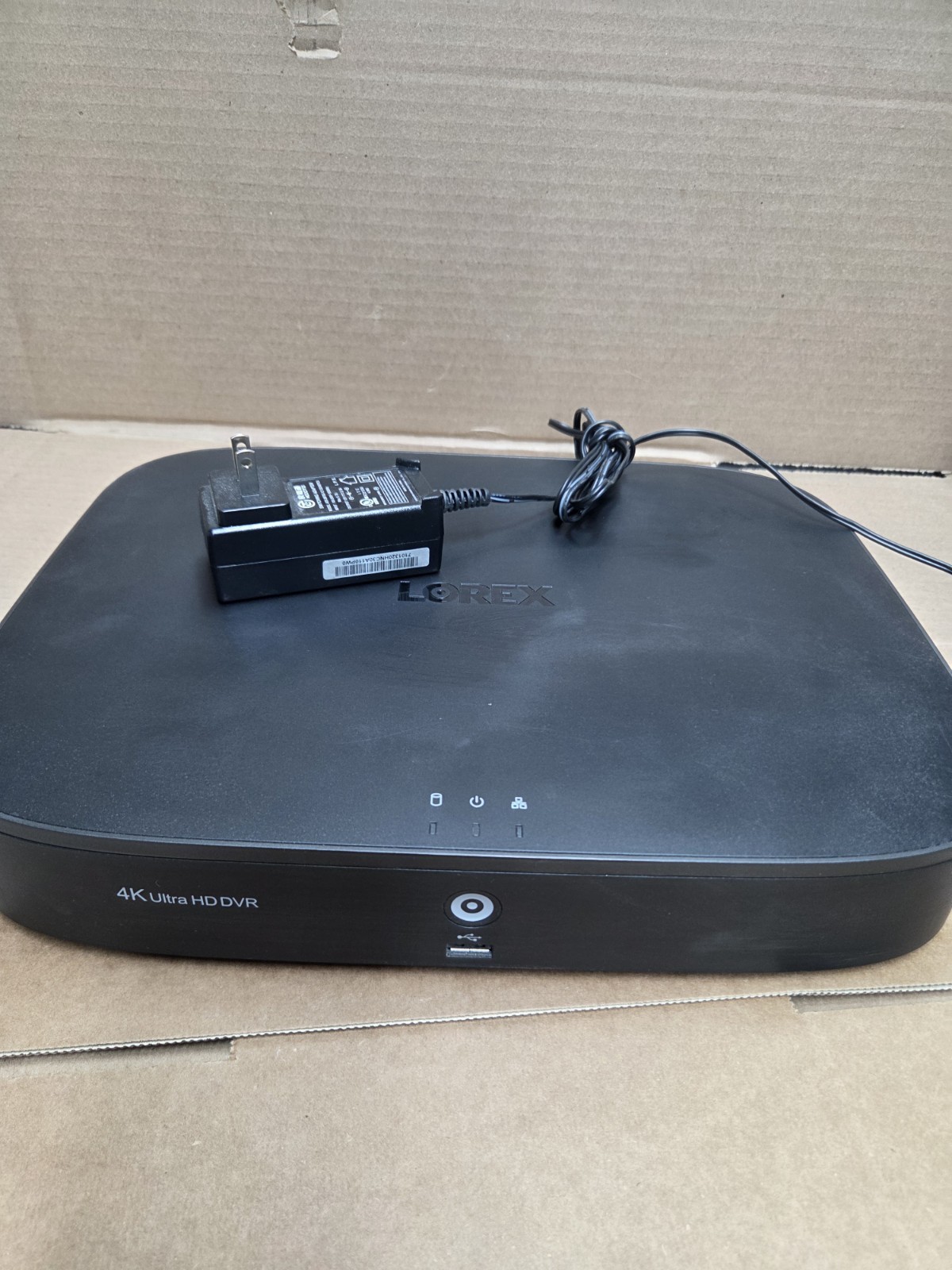 Lorex D841A8B-Z 4K 8Ch Analog Ultra HD DVR 1 HDD 2TB / DVR ONLY