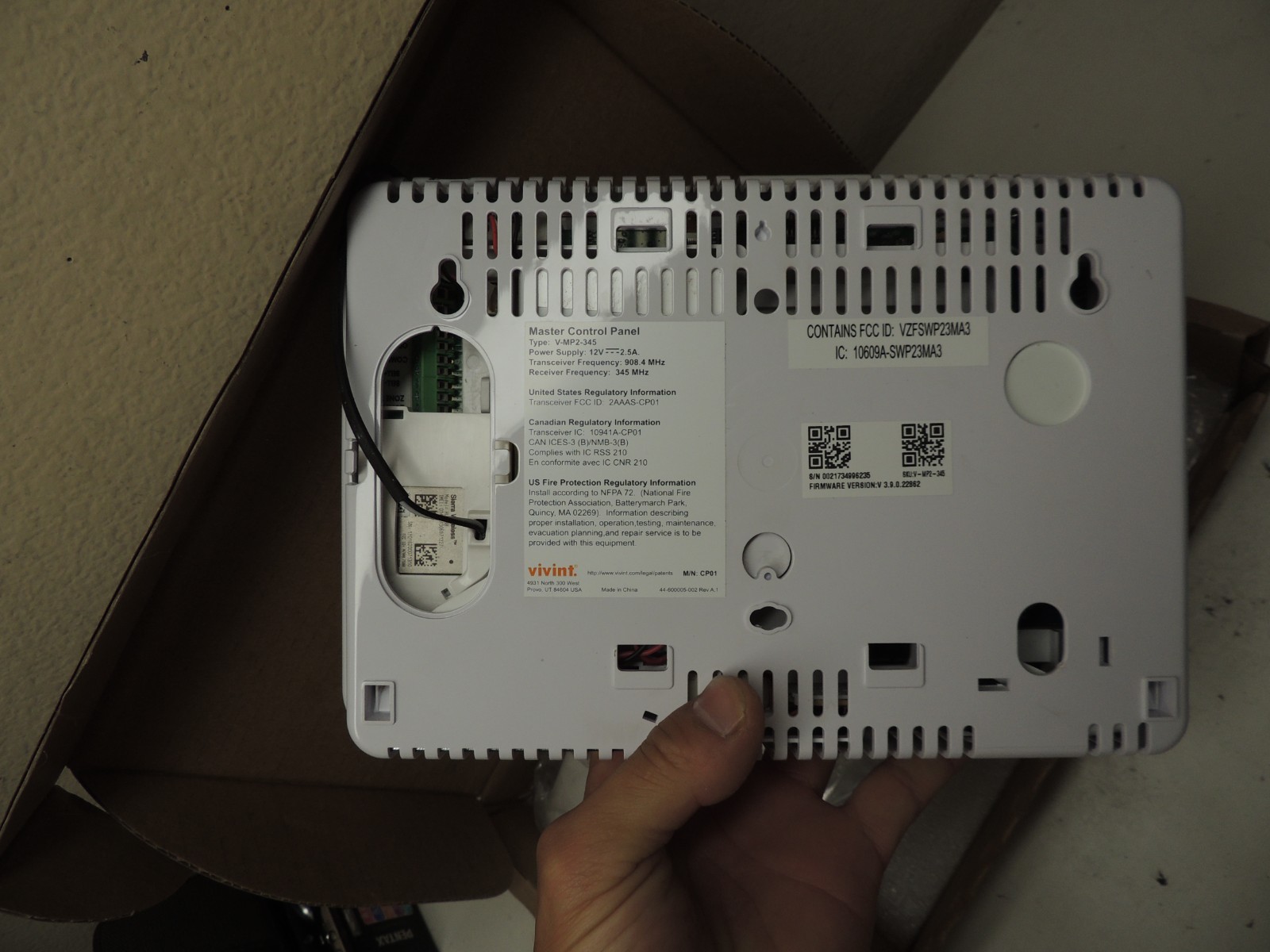 Vivint SkyControl 2.0 Master Control Panel V-MP2-345 Panel Open box