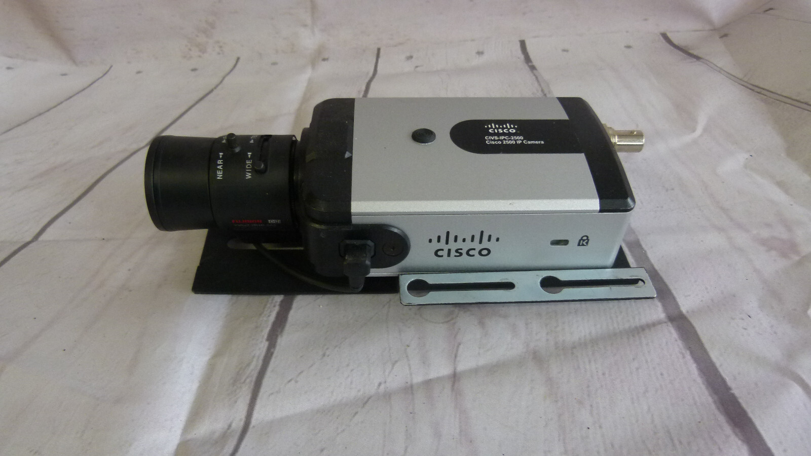 Cisco 2500 IP Camera CIVS-IPC-2500 with Fujinon Lens YV5x2.7R4B-SA2