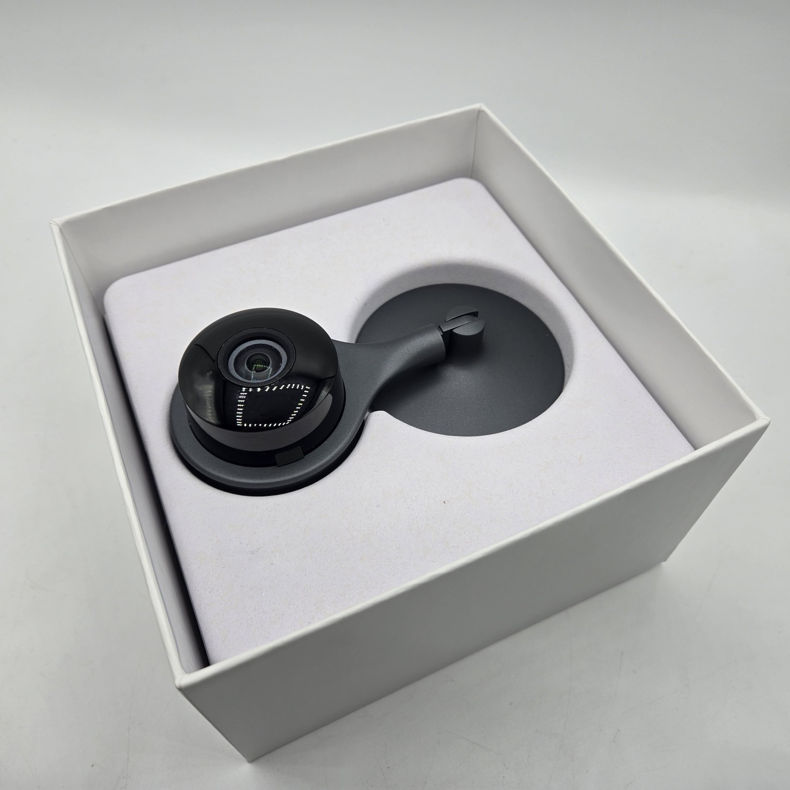 New Open Box Google Nest A0005 NC1102ES Cam Indoor Security Camera 1st Gen – NIB