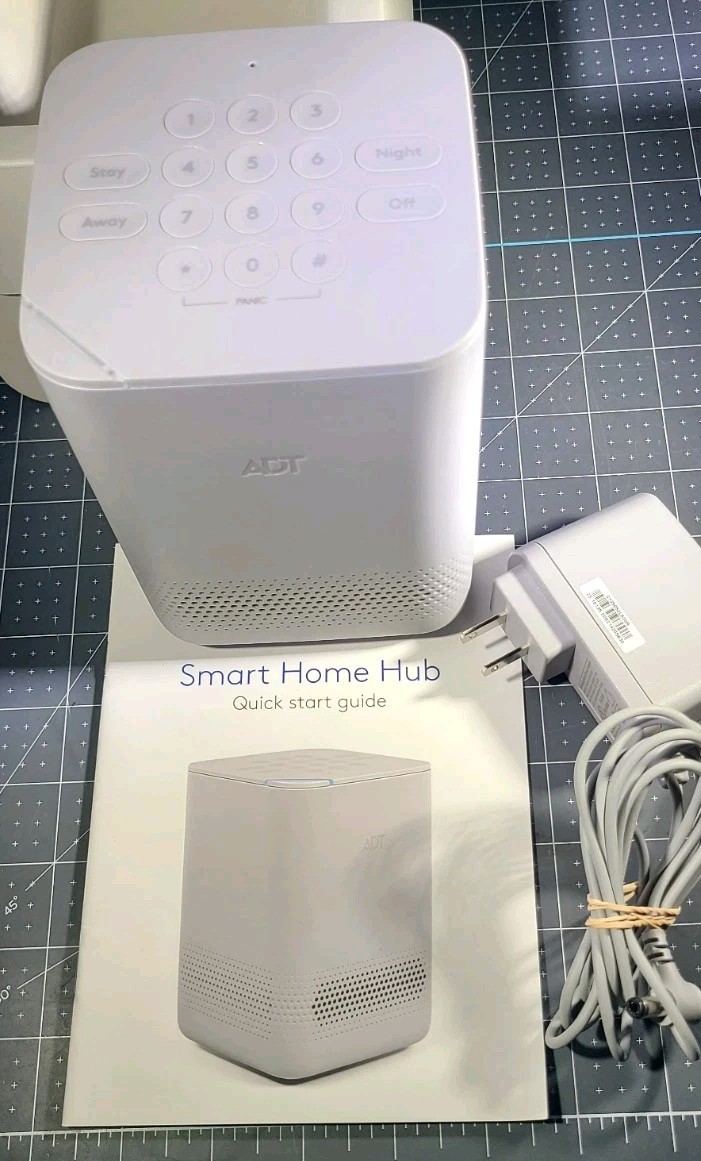 Blue by ADT Smart Home Hub Graphite S40LR0-01-PG