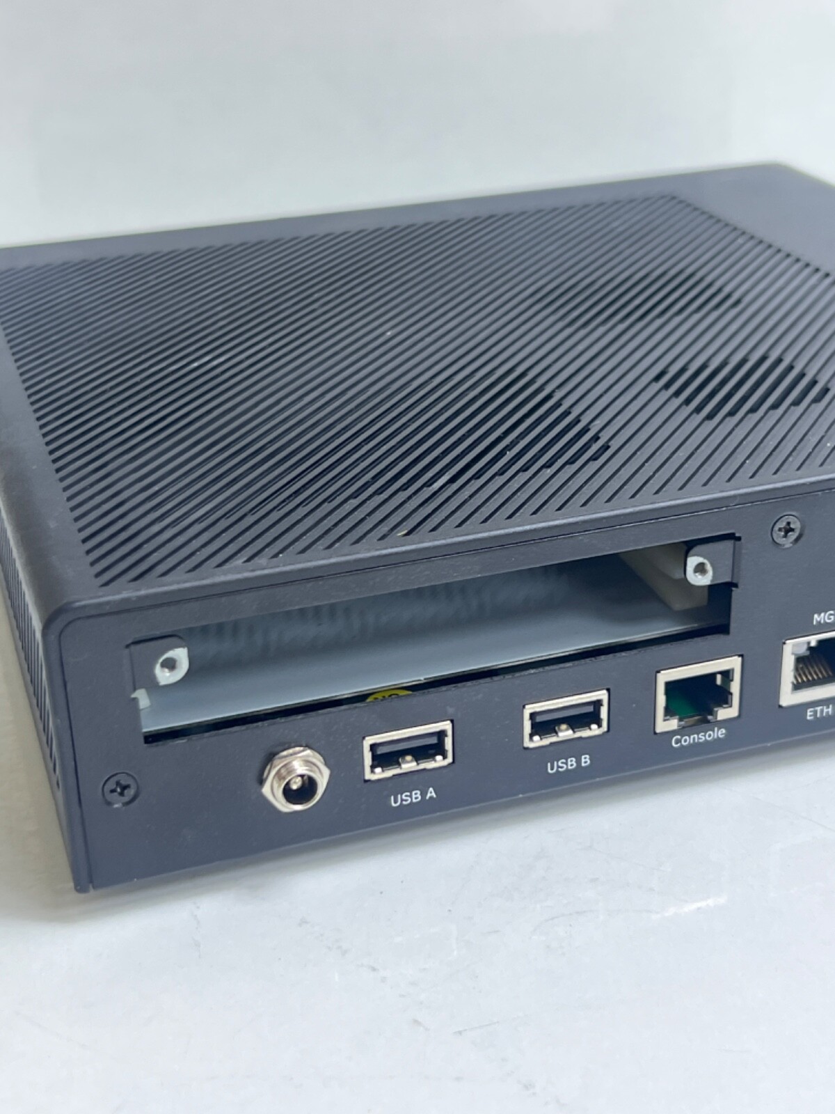Forcepoint N115 Internet Security Device Stonesoft 100 Series