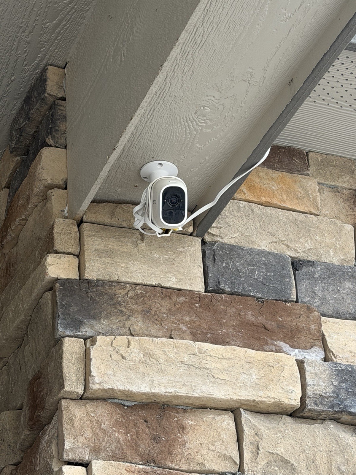 Arlo VMB4500 Wireless Outdoor Weatherproof Night Vision 4 Camera,