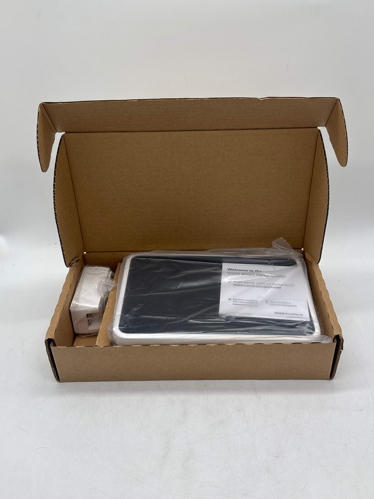 Vivint VS-SH2000-C00 Smart Home Touchscreen Control Panel – Used