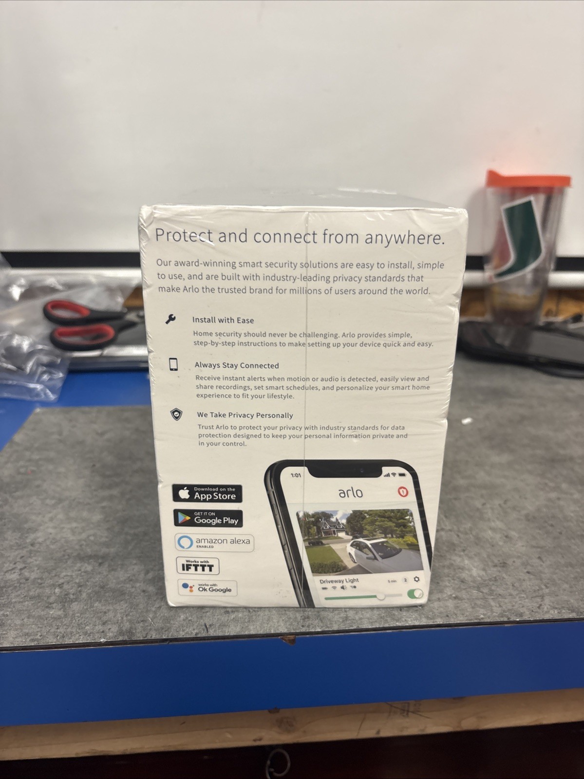 NEW SEALED Arlo Pro 3 Floodlight Indoor/Outdoor Security Camera