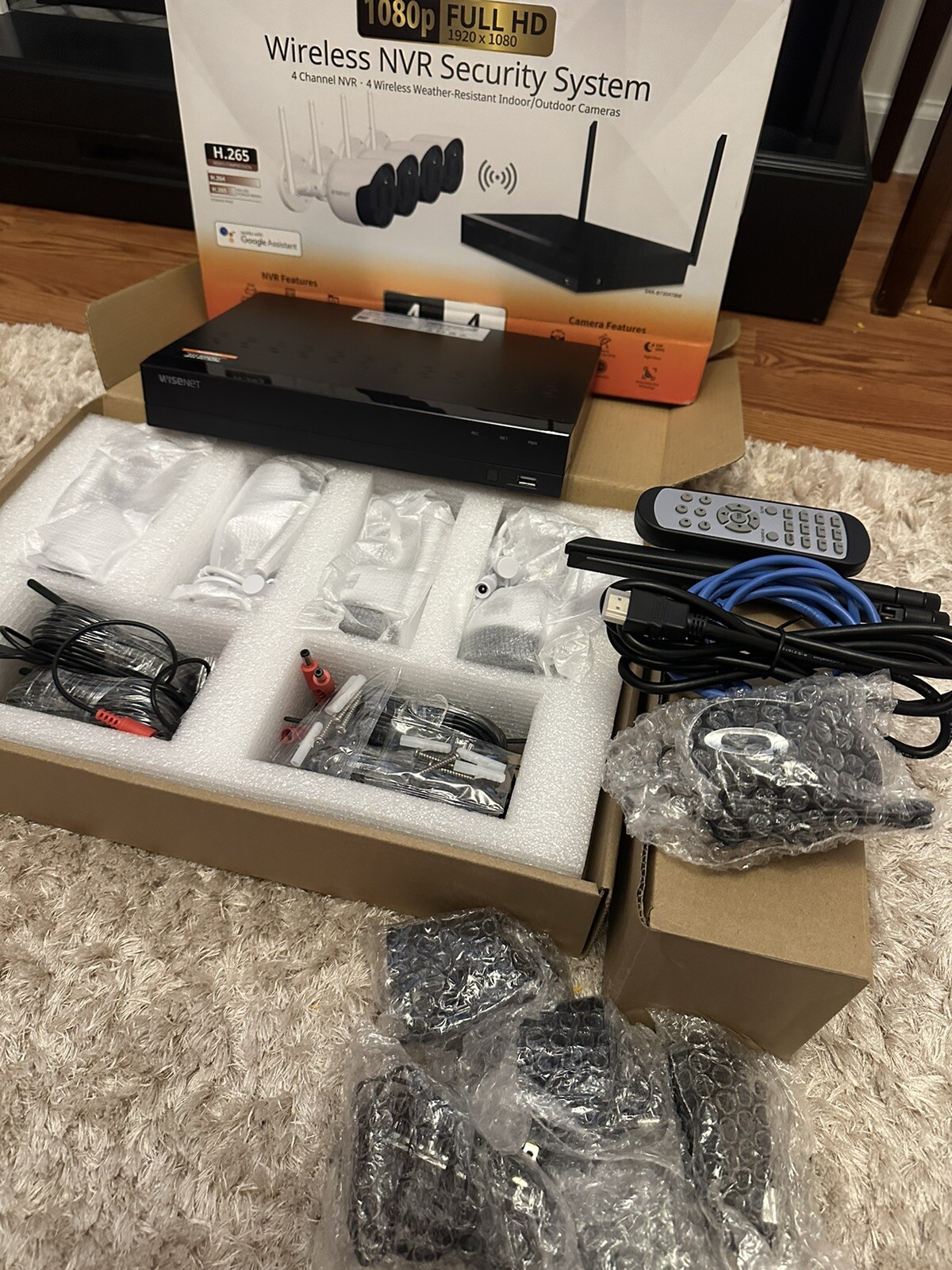 Wisenet SNK-B73047BW 1TB HD, 4 Bullet Cameras 1080p Dual Antenna Indoor/Outdoor