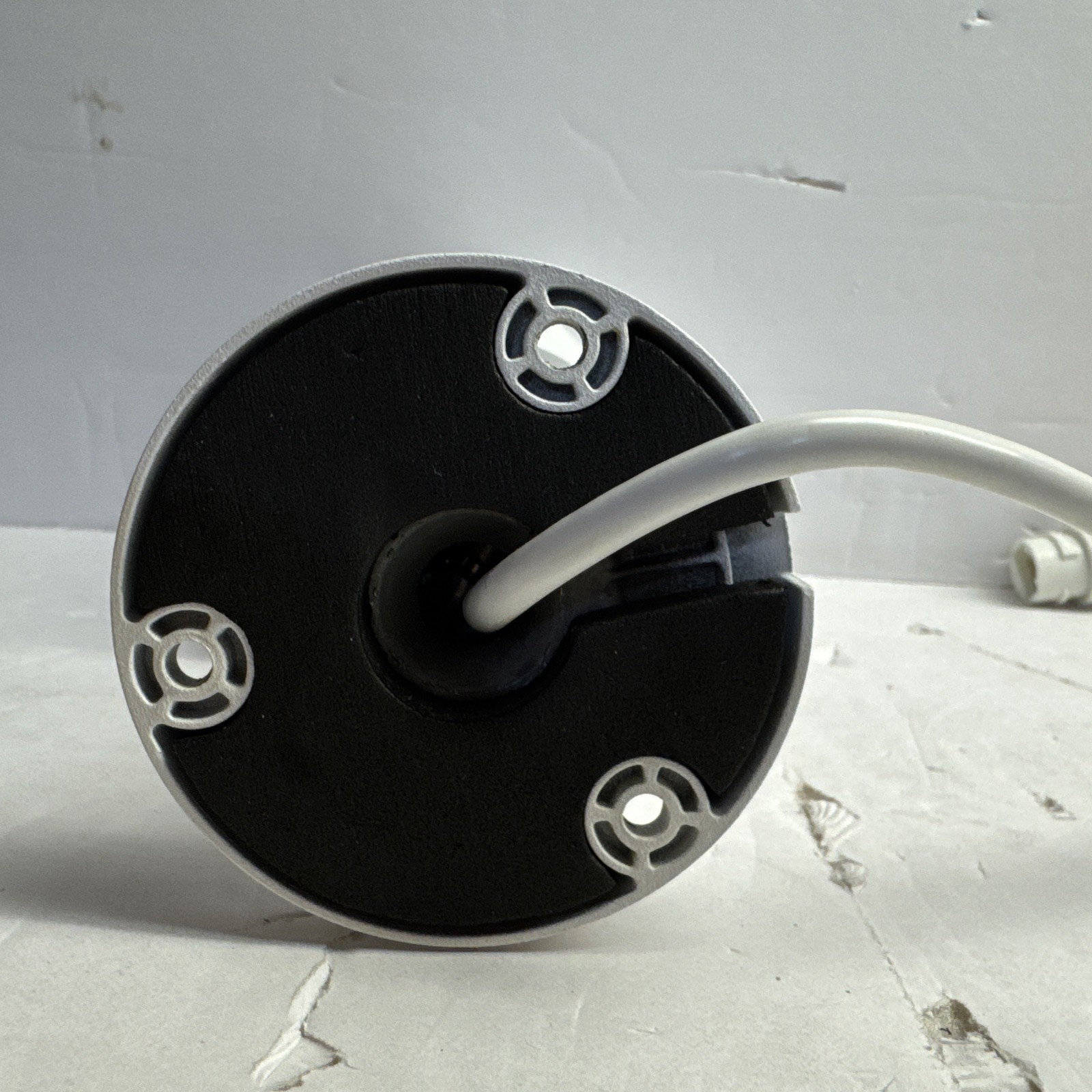 NEW – Lorex LNB4163-C 3MP HD IR Bullet Security Camera out of the box